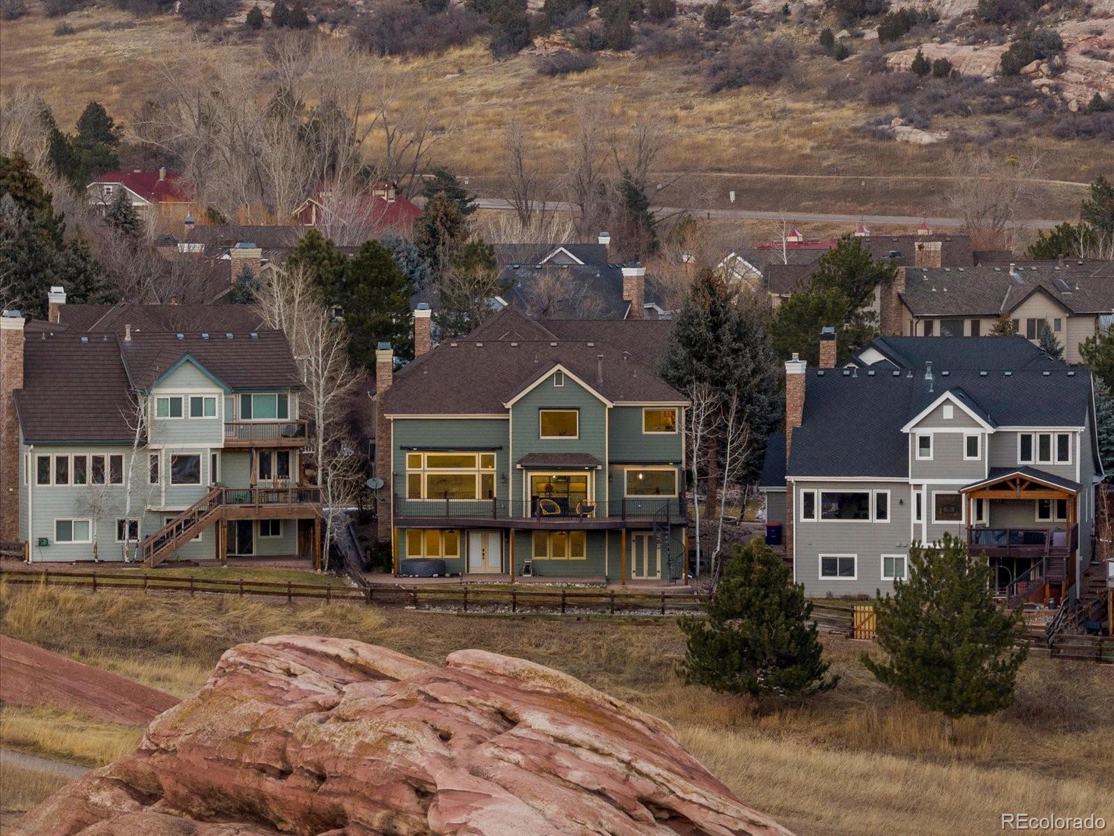 102 Willowleaf Dr, Littleton, CO 80127