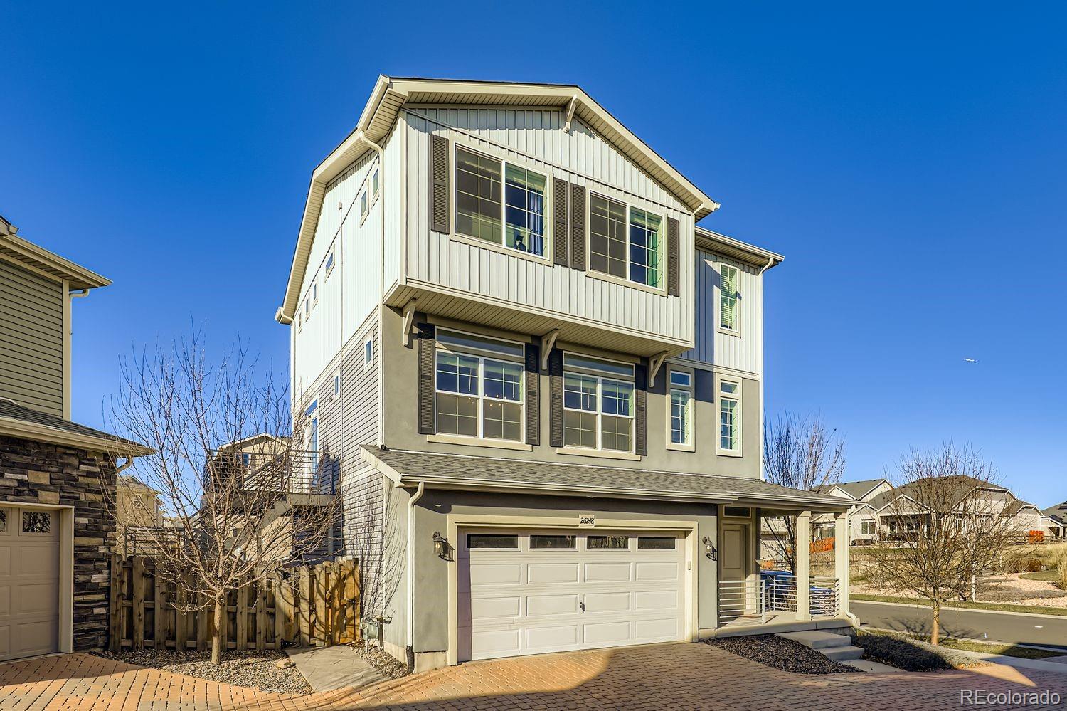 26248 E Maple Dr, Aurora, CO 80018