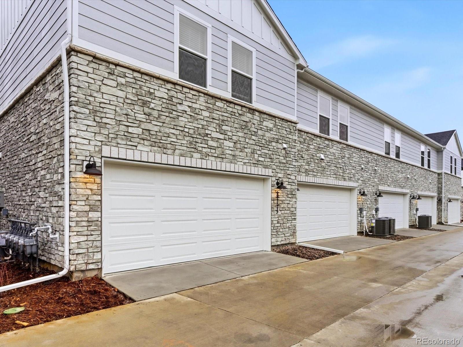 22175 E 7th Pl, Aurora, CO 80018