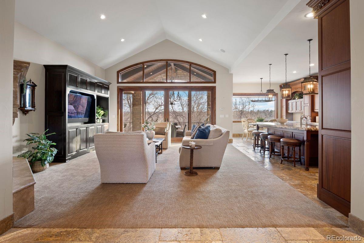 6020 S Race Ct, Centennial, CO 80121