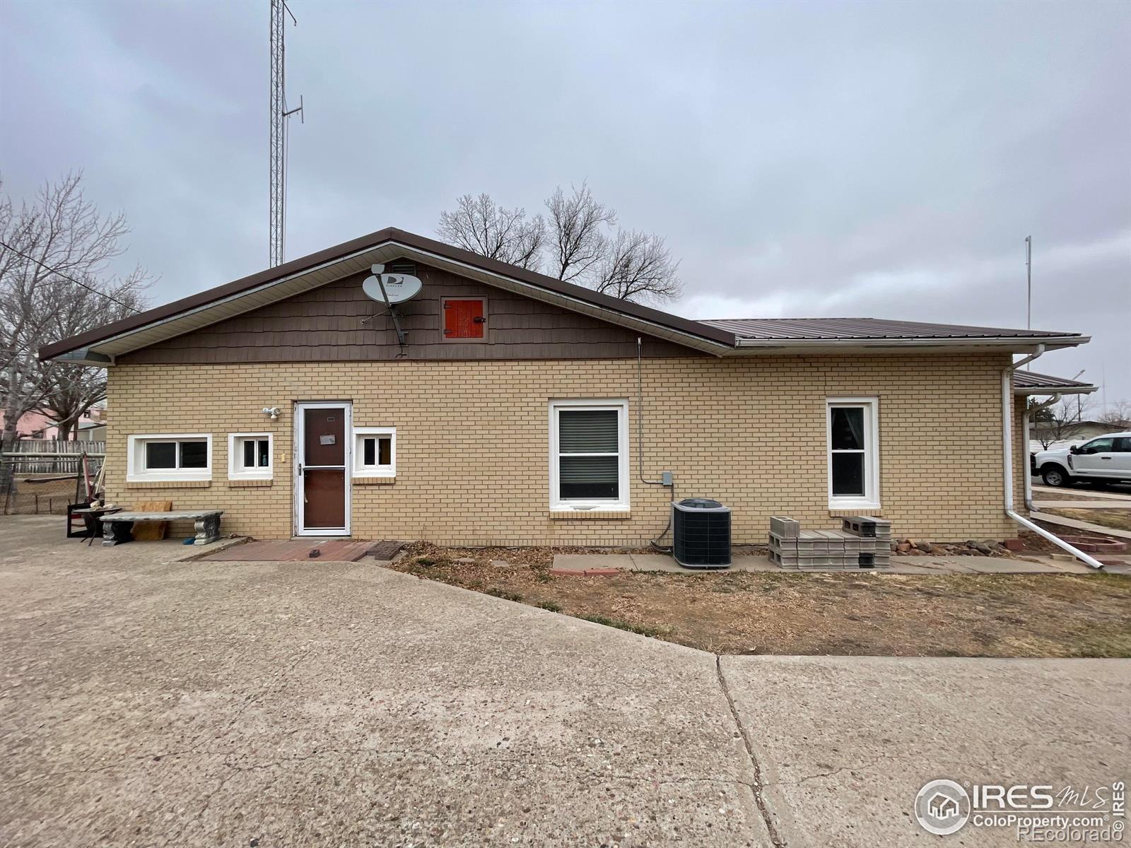 220 New York Ave, Stratton, CO 80836