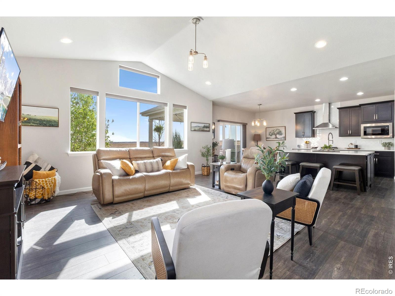 1410 S Sunfield Dr, Milliken, CO 80543