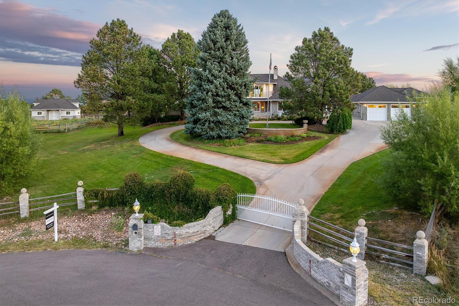17575 E Kettle Pl, Centennial, CO 80016