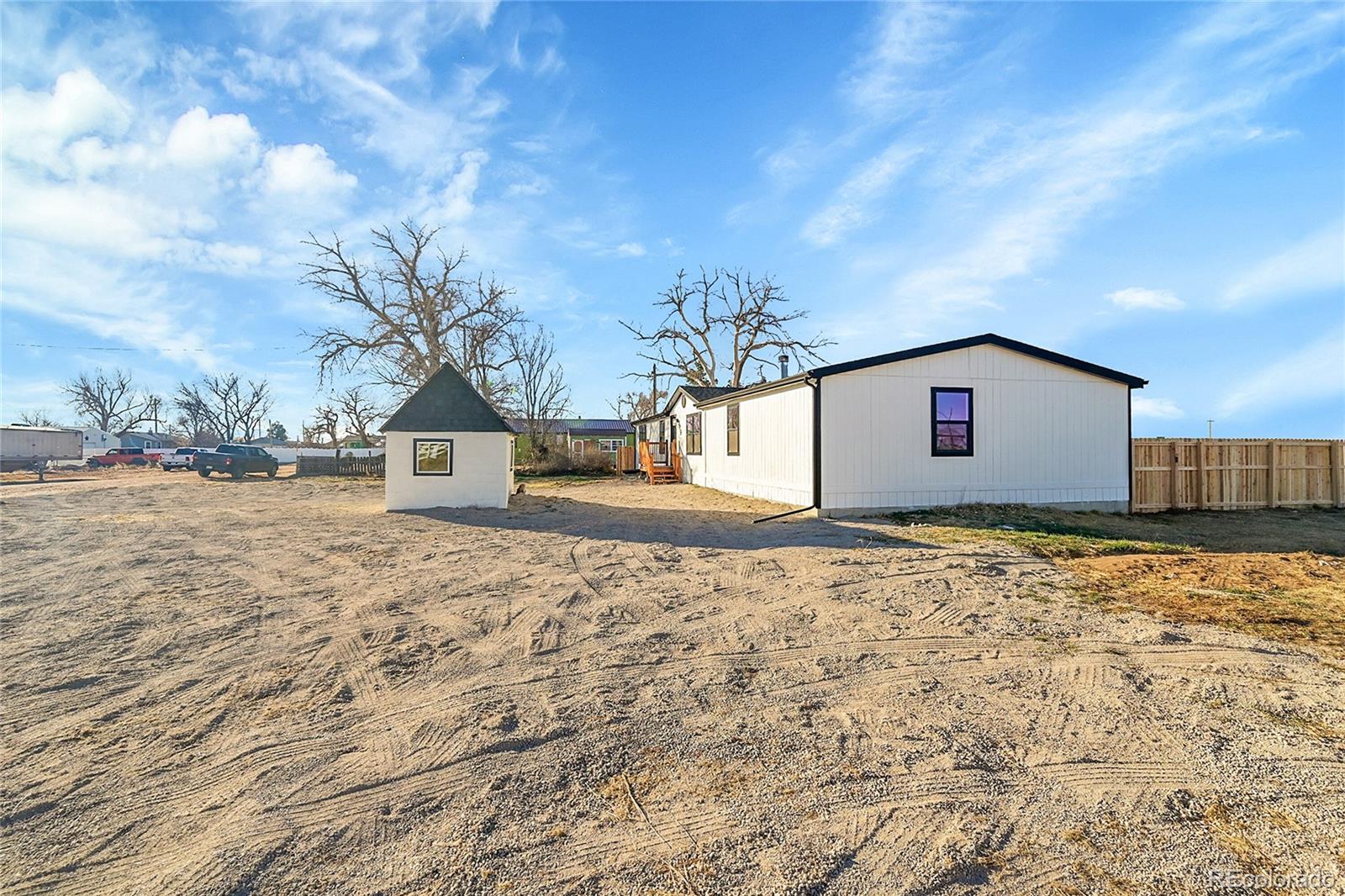 519 2nd St, Roggen, CO 80652
