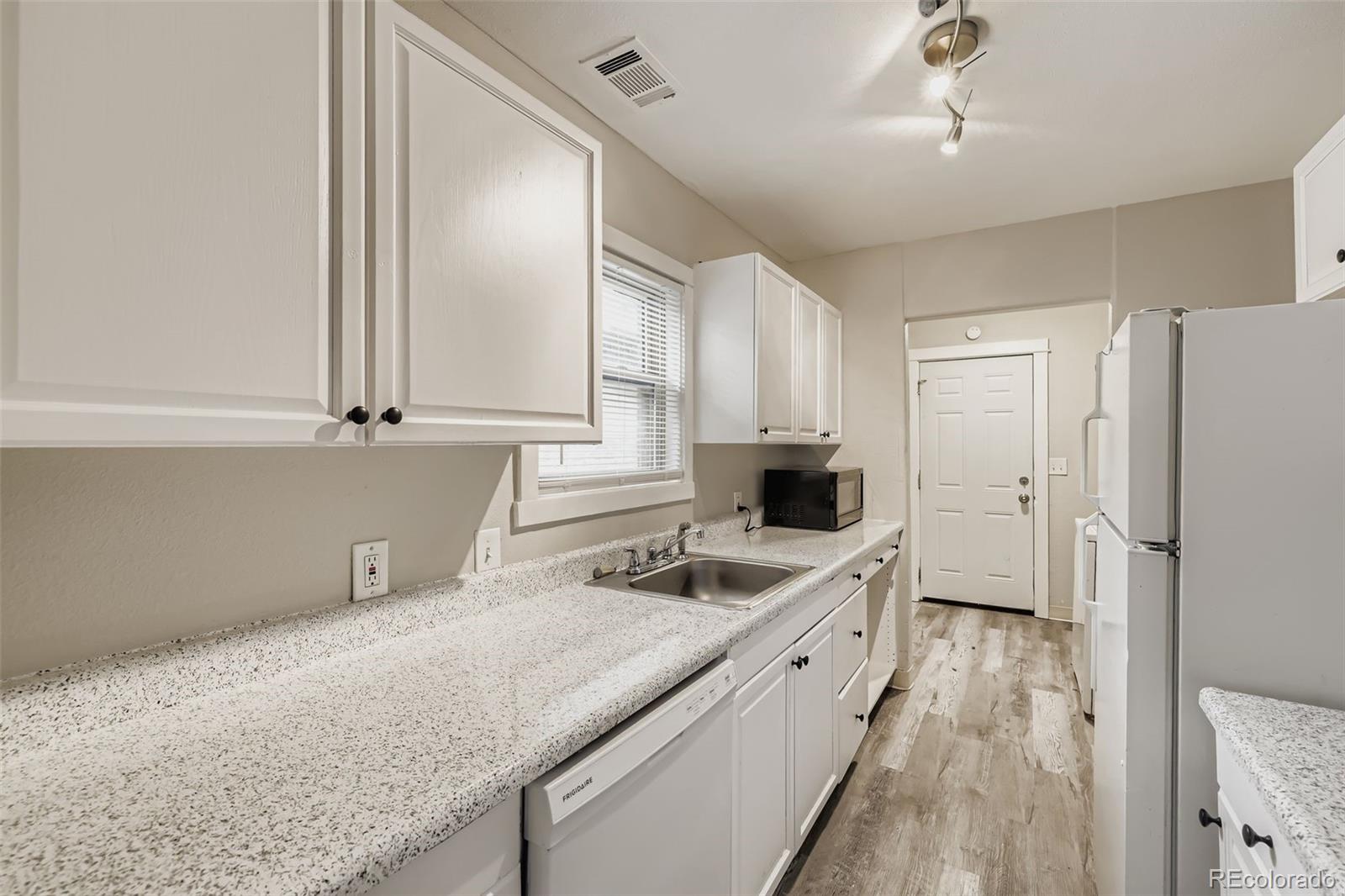 2511 S Broadway, Denver, CO 80210