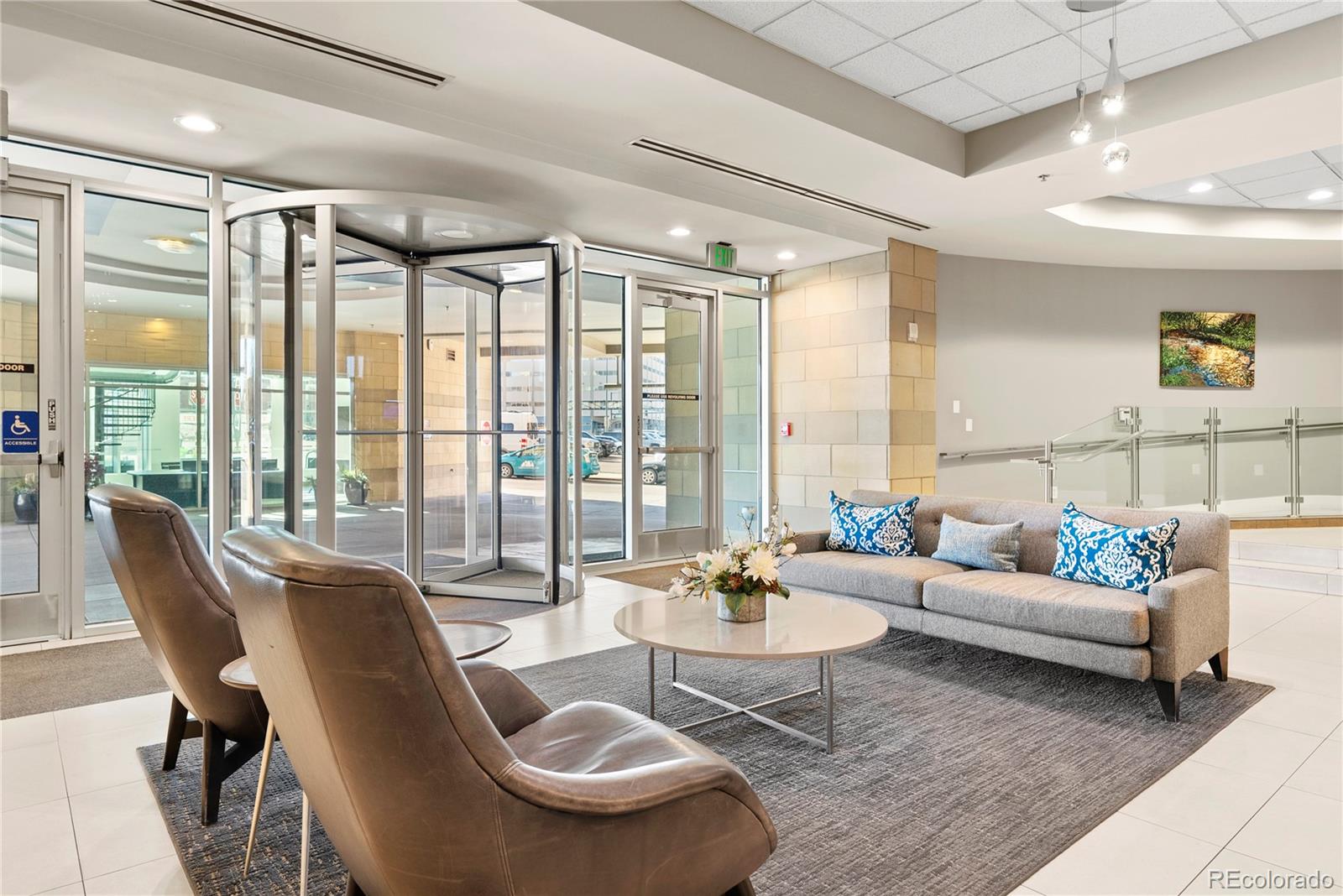 2001 N Lincoln St #2220, Denver, CO 80202