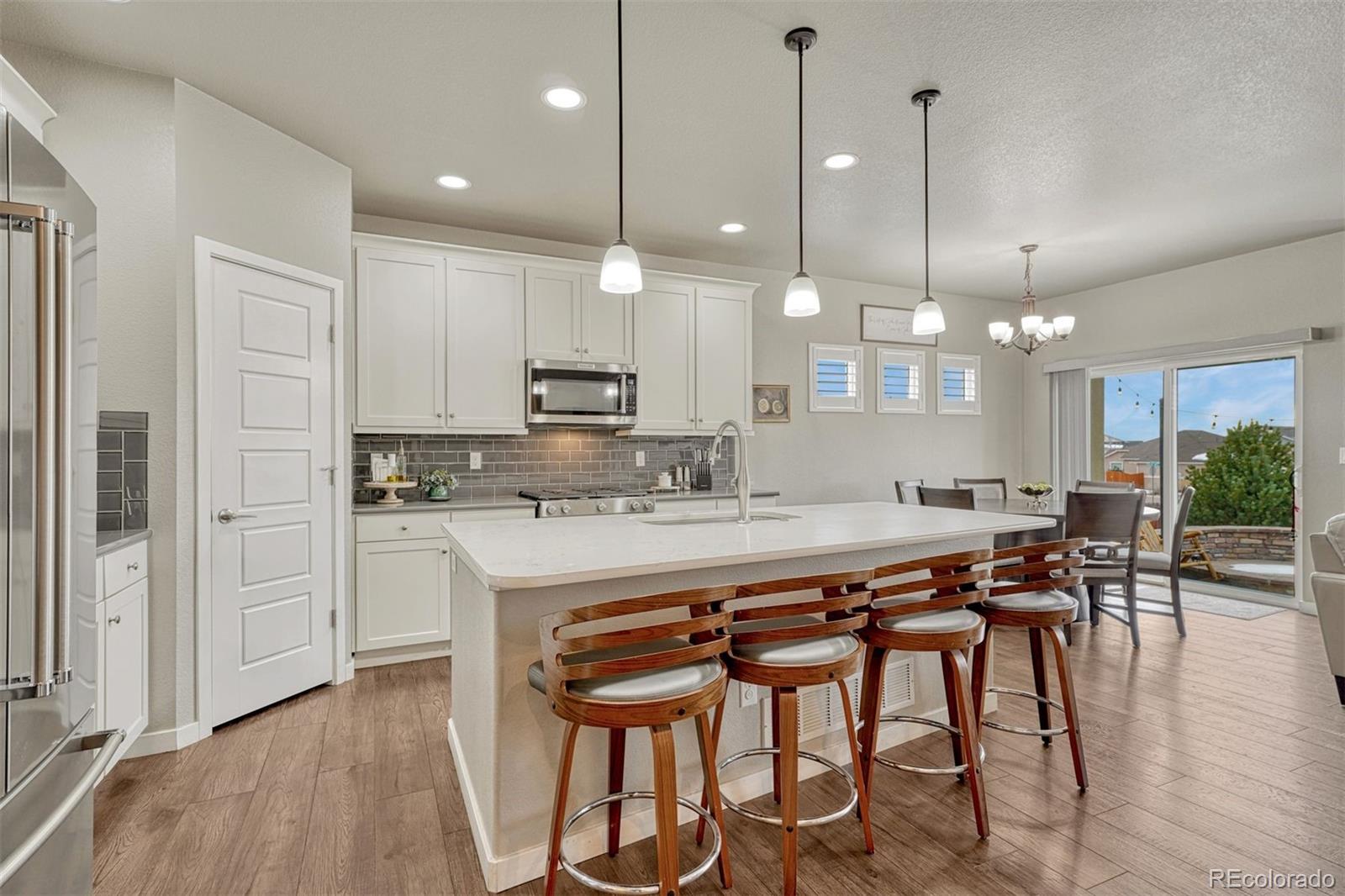 6851 Mustang Rim Dr, Colorado Springs, CO 80923
