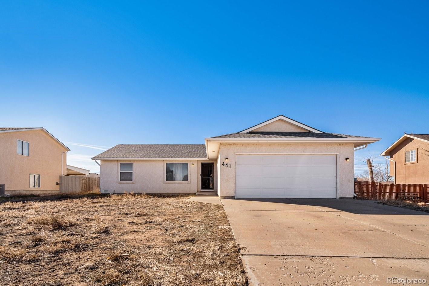 441 S Oak Creek Dr, Pueblo West, CO 81007