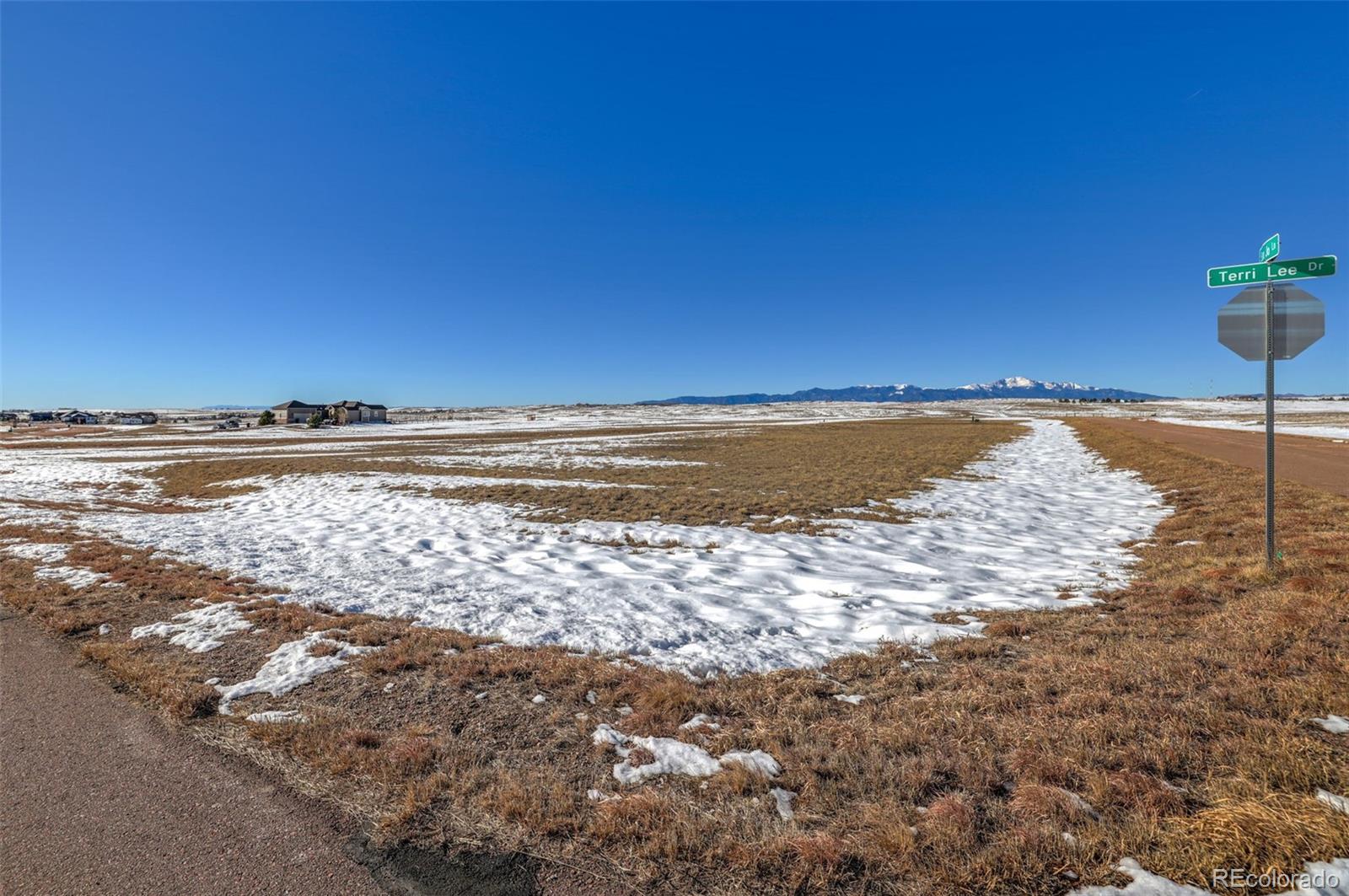2070 Terri Lee Dr, Peyton, CO 80831