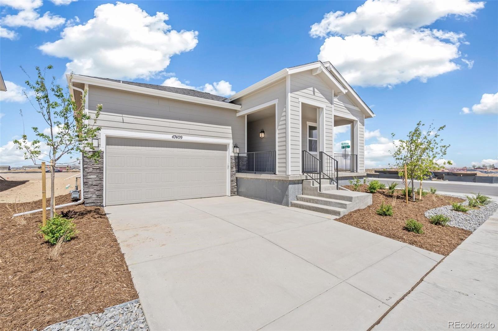 47409 Magnolia Ave, Bennett, CO 80102