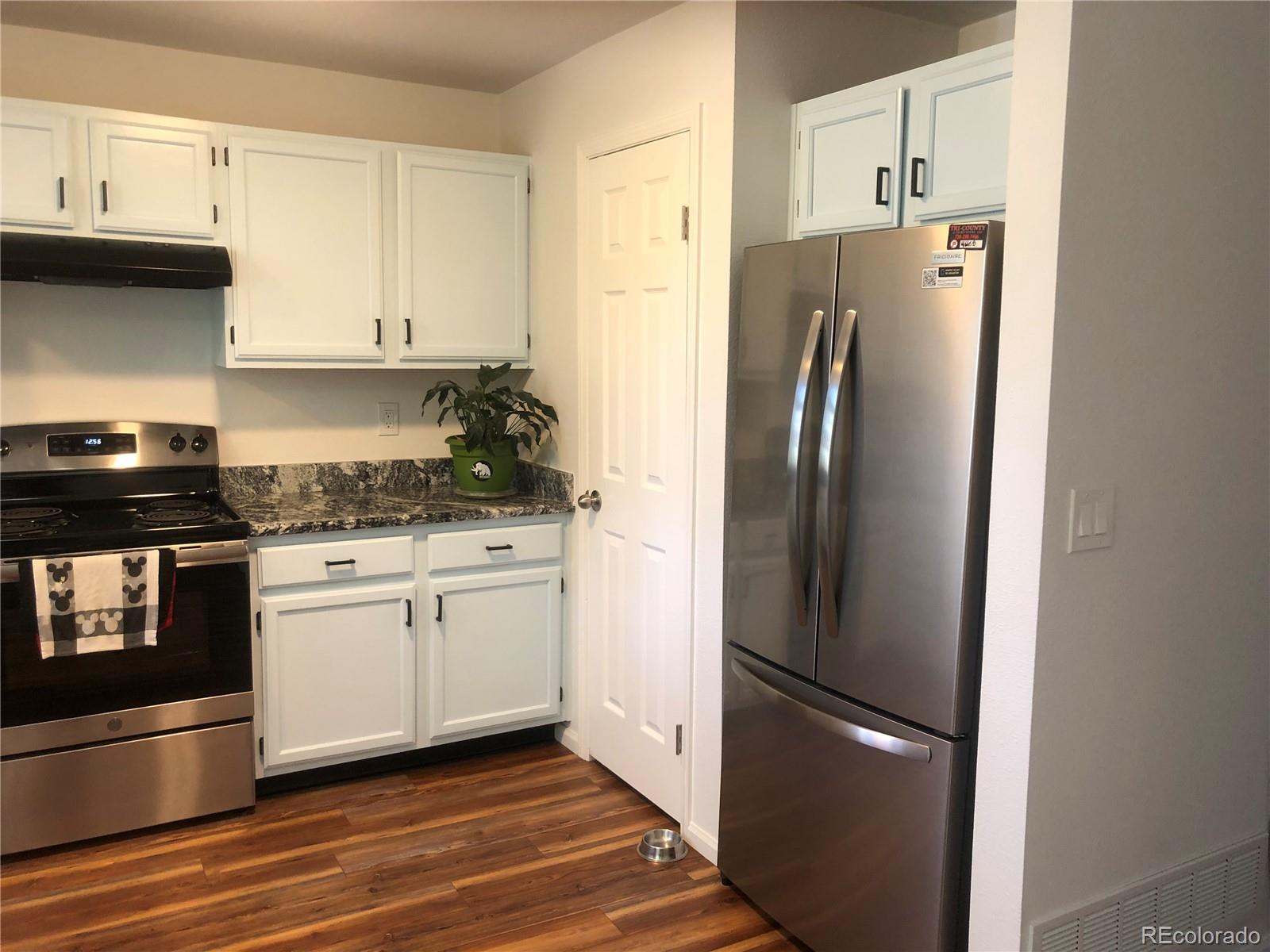 4665 S Dillon Ct #B, Aurora, CO 80015