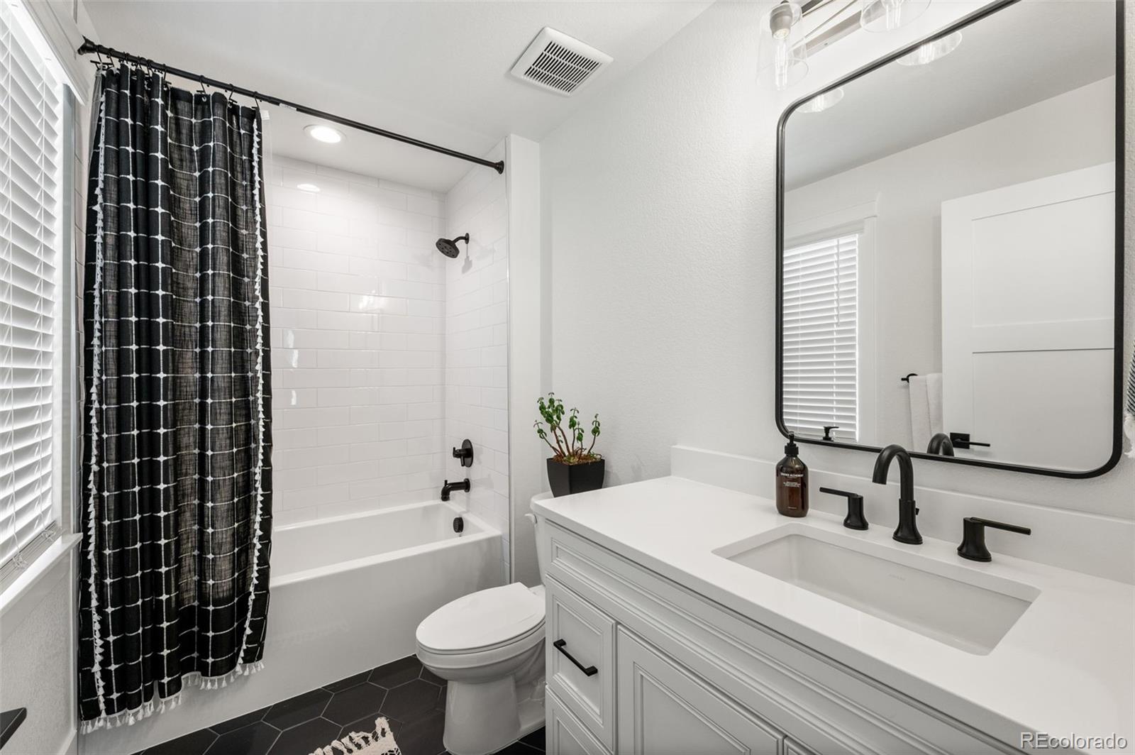1589 Chestnut Ave, Erie, CO 80516