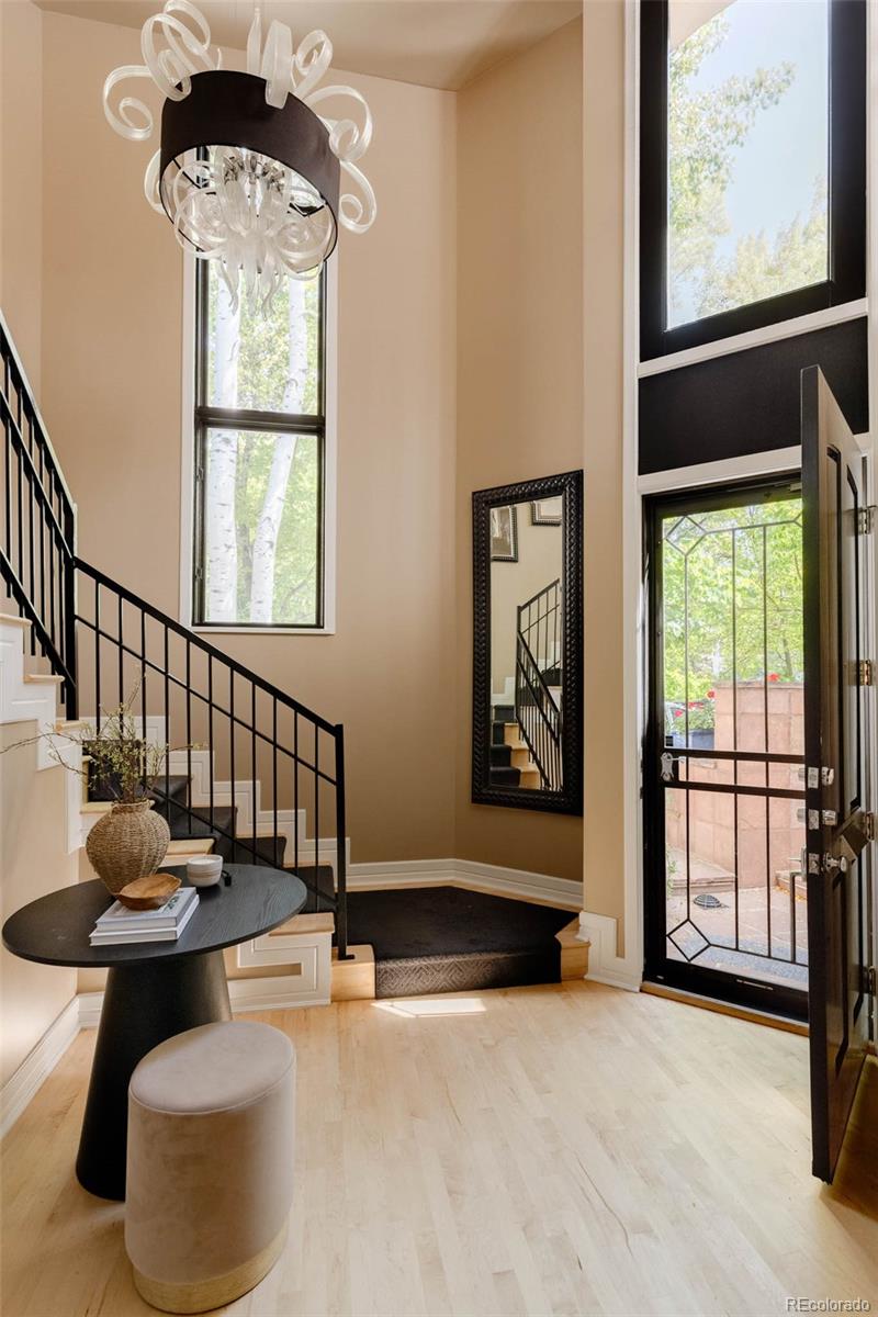 207 Cook St, Denver, CO 80206