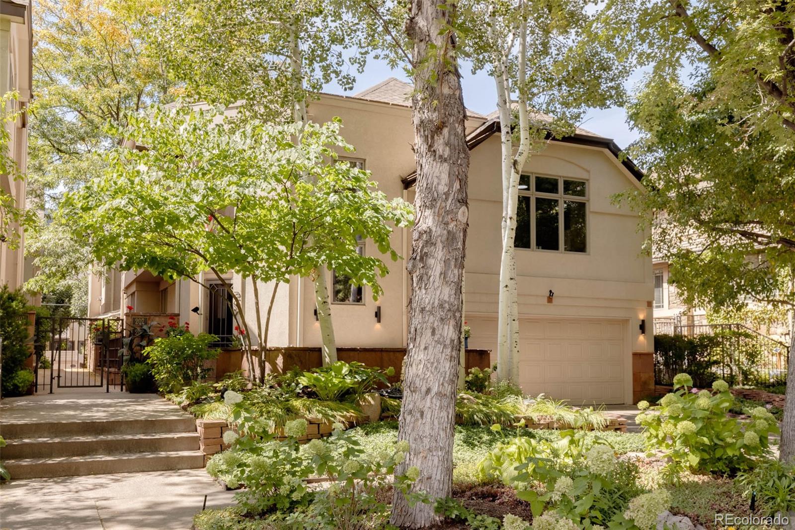 207 Cook St, Denver, CO 80206