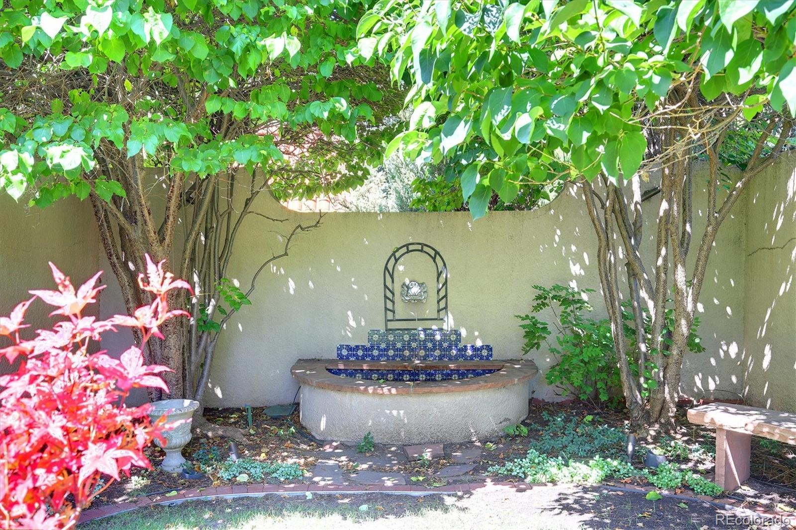 6 Ivy Ln, Denver, CO 80220