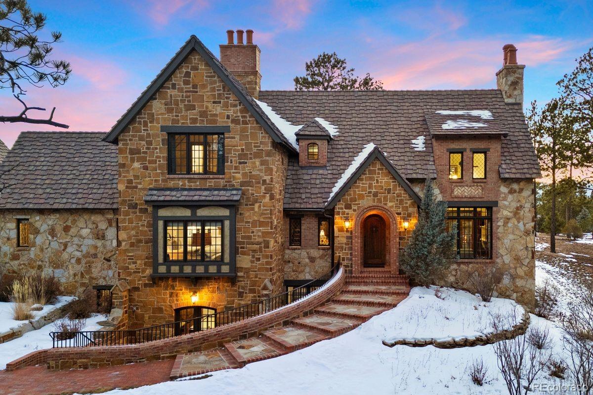 4340 Foxchase Way, Colorado Springs, CO 80908