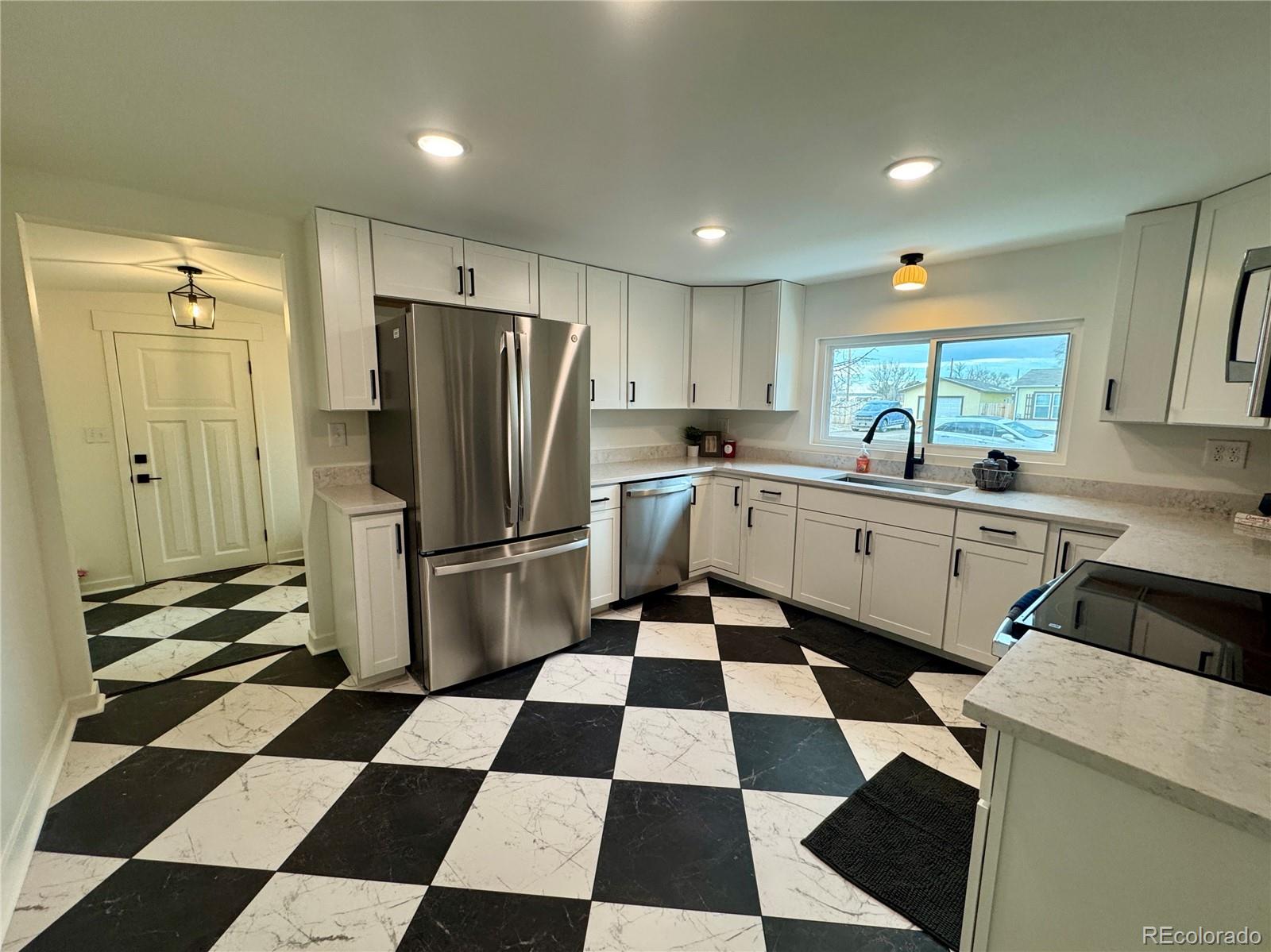 118 Dye St, Roggen, CO 80652