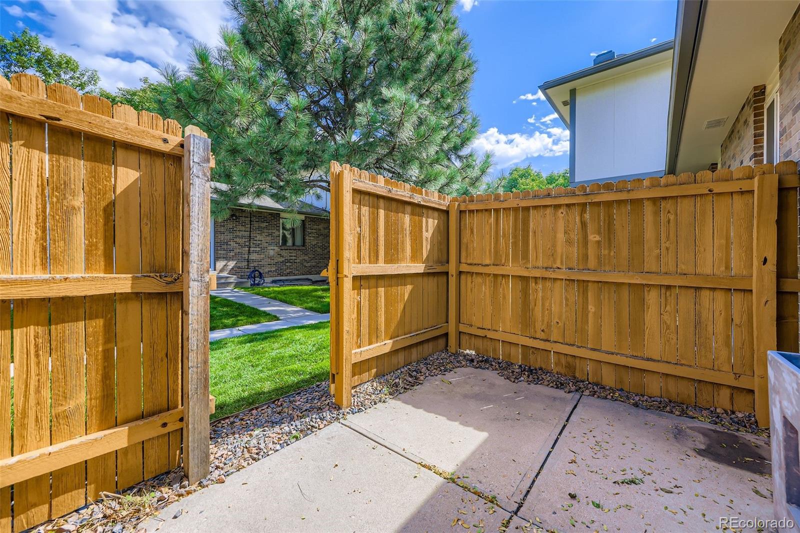 1868 S Ammons St #A, Lakewood, CO 80232