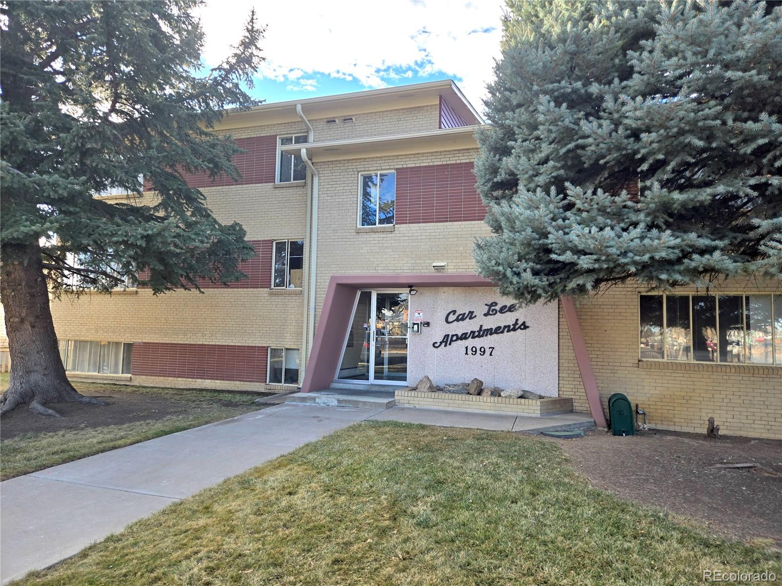 1997 Fulton St, Aurora, CO 80010