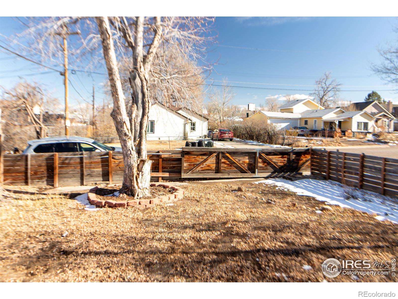 927 S Yates St #A, Denver, CO 80219