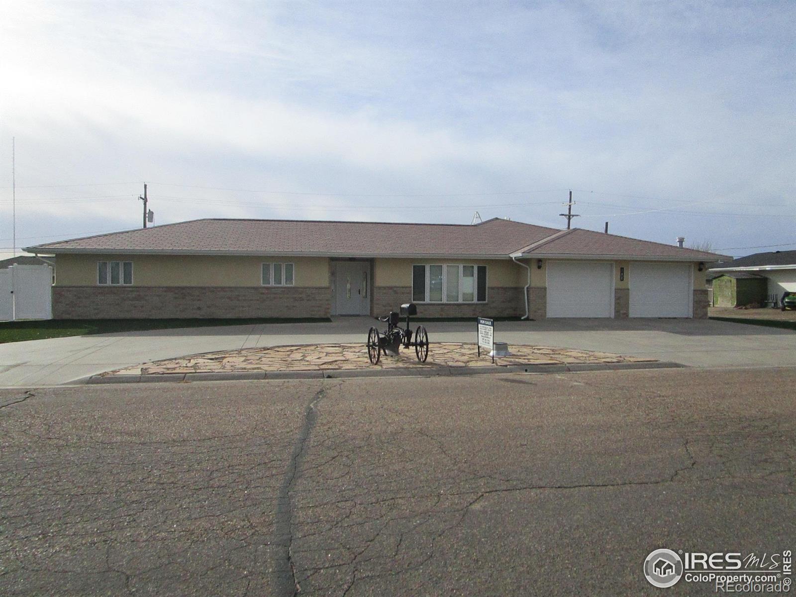 18 S Cedar Cir E, Burlington, CO 80807