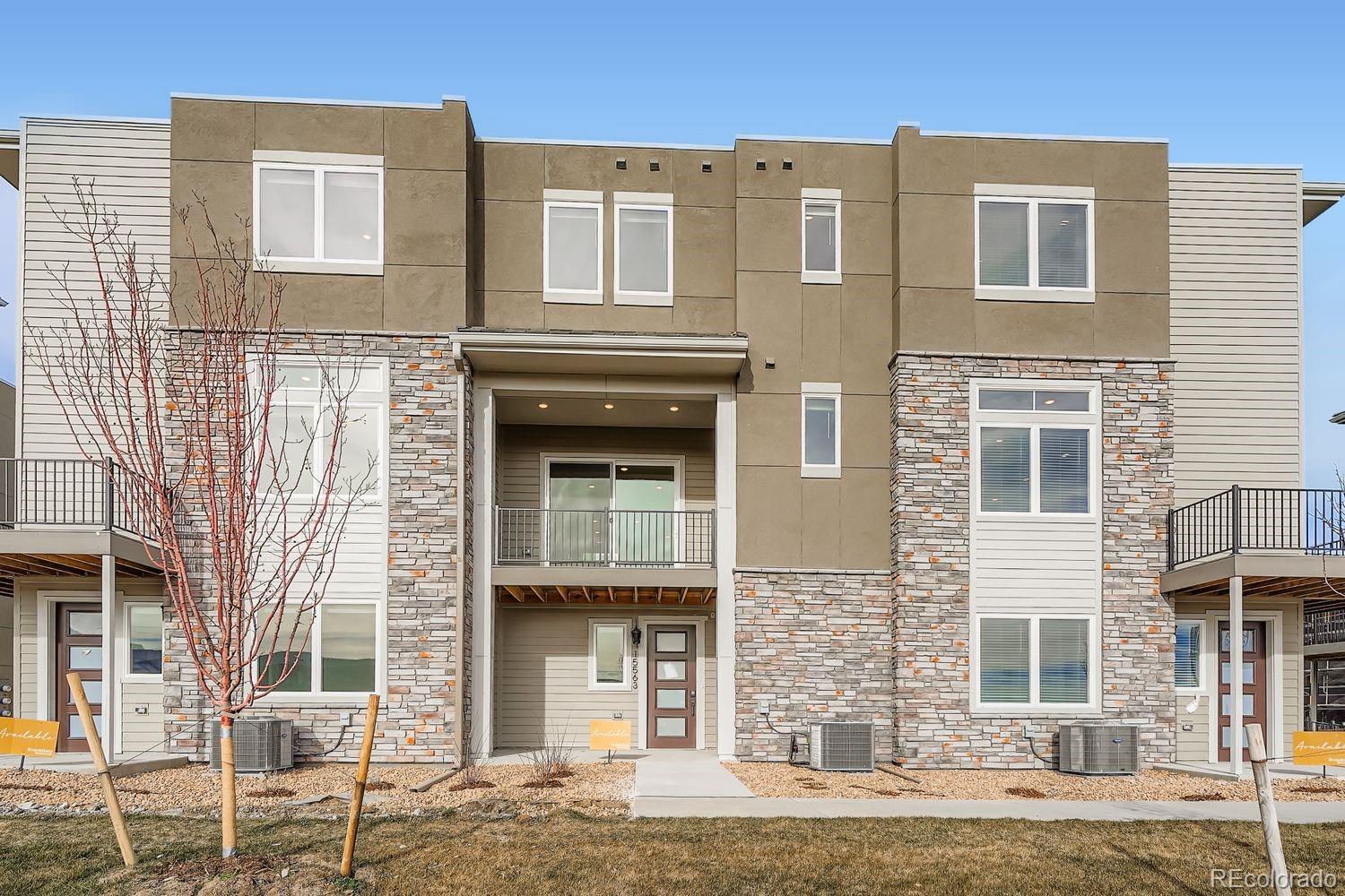 15563 W Washburn Cir, Lakewood, CO 80228