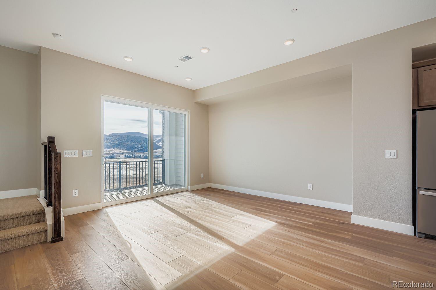 15563 W Washburn Cir, Lakewood, CO 80228