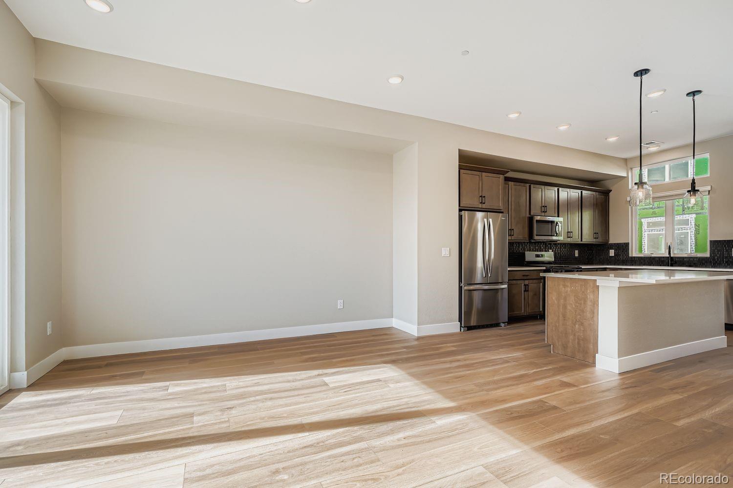 15563 W Washburn Cir, Lakewood, CO 80228