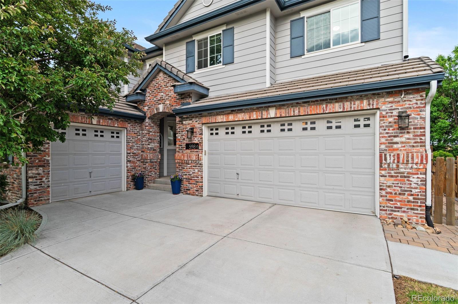 5984 S Paris Pl, Greenwood Village, CO 80111