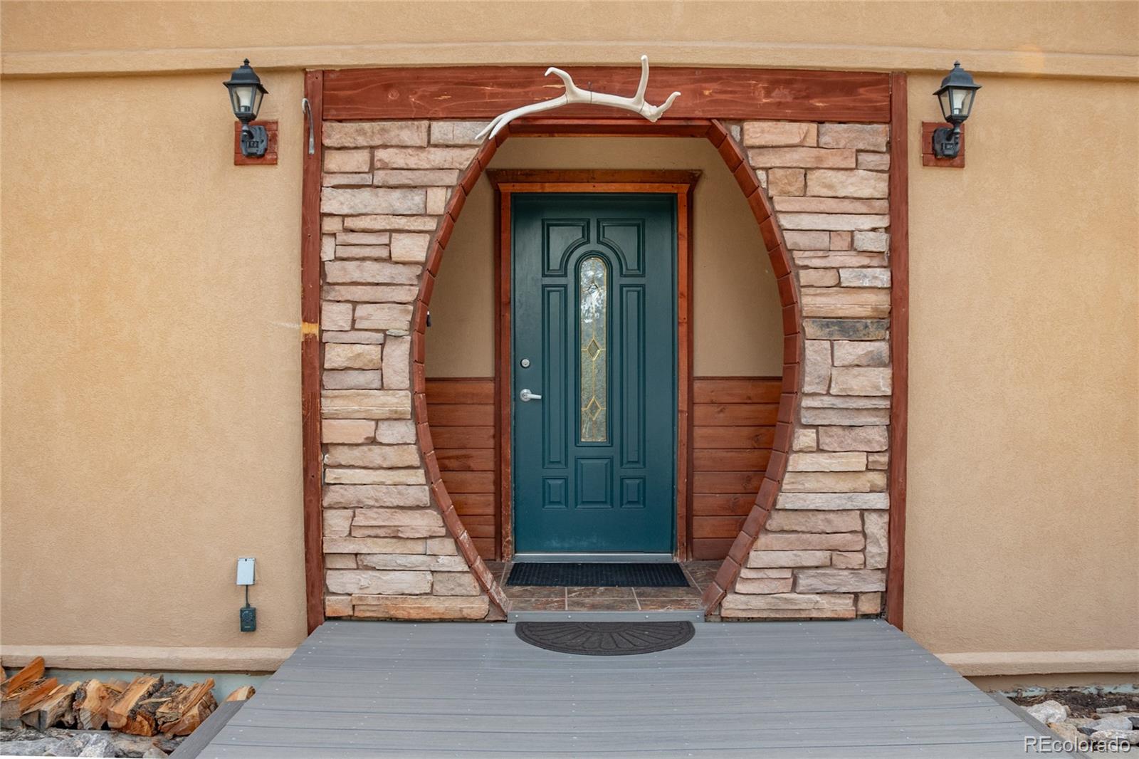 105 Ladigo Ln, Hartsel, CO 80449