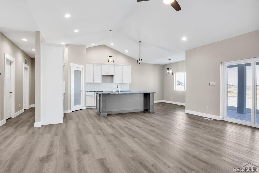 866 E Snyder Dr, Pueblo, CO 81007