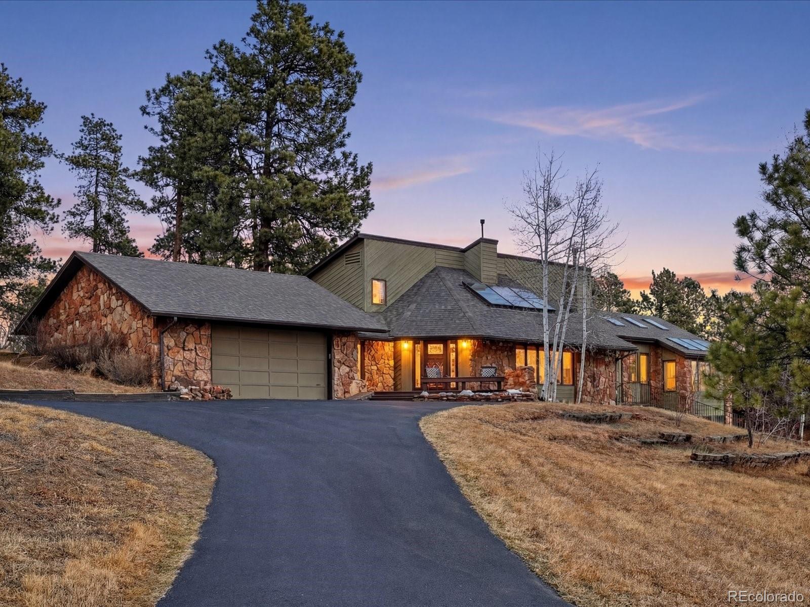 8550 S Mariposa Dr, Morrison, CO 80465