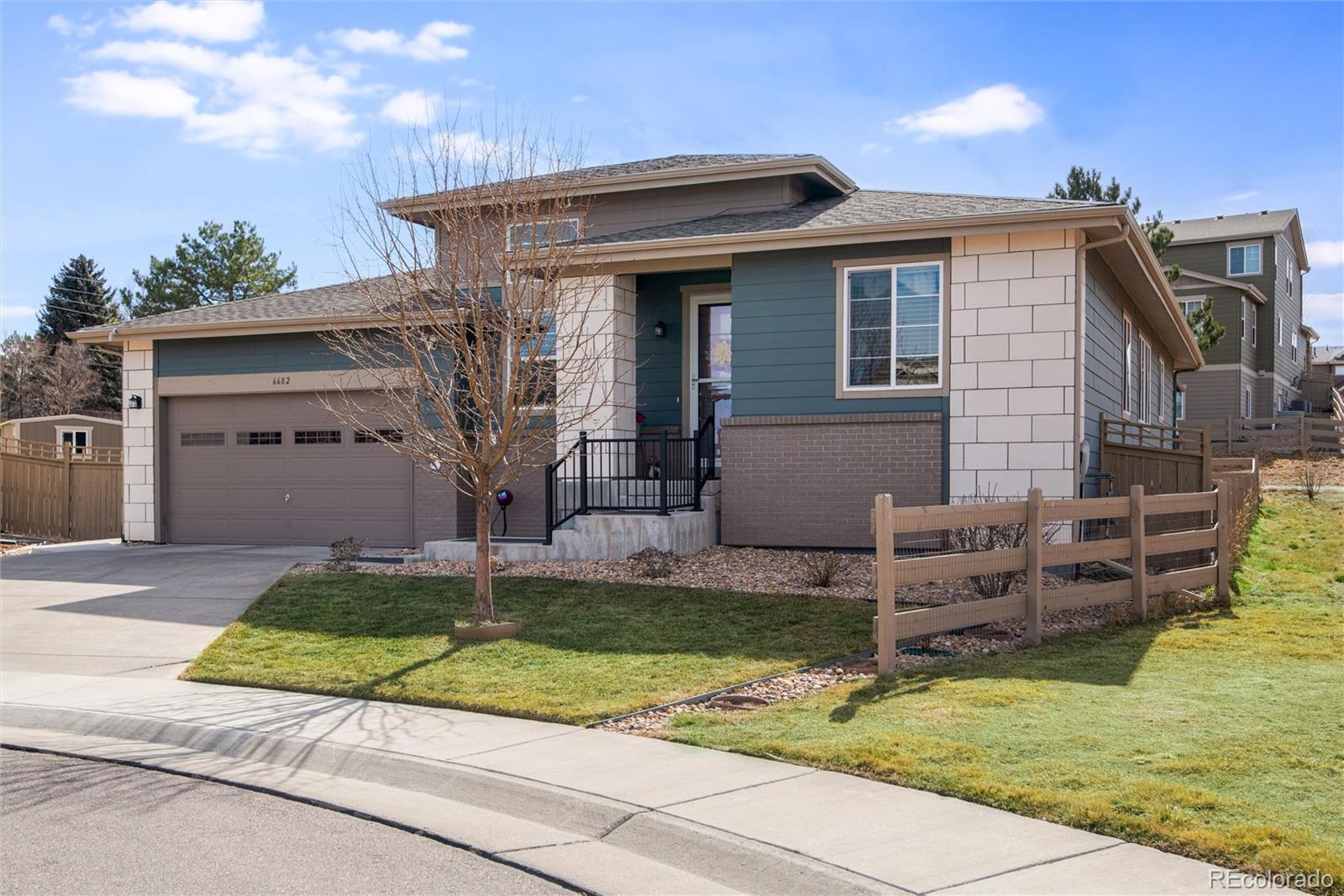 6682 W Asbury Pl, Lakewood, CO 80227