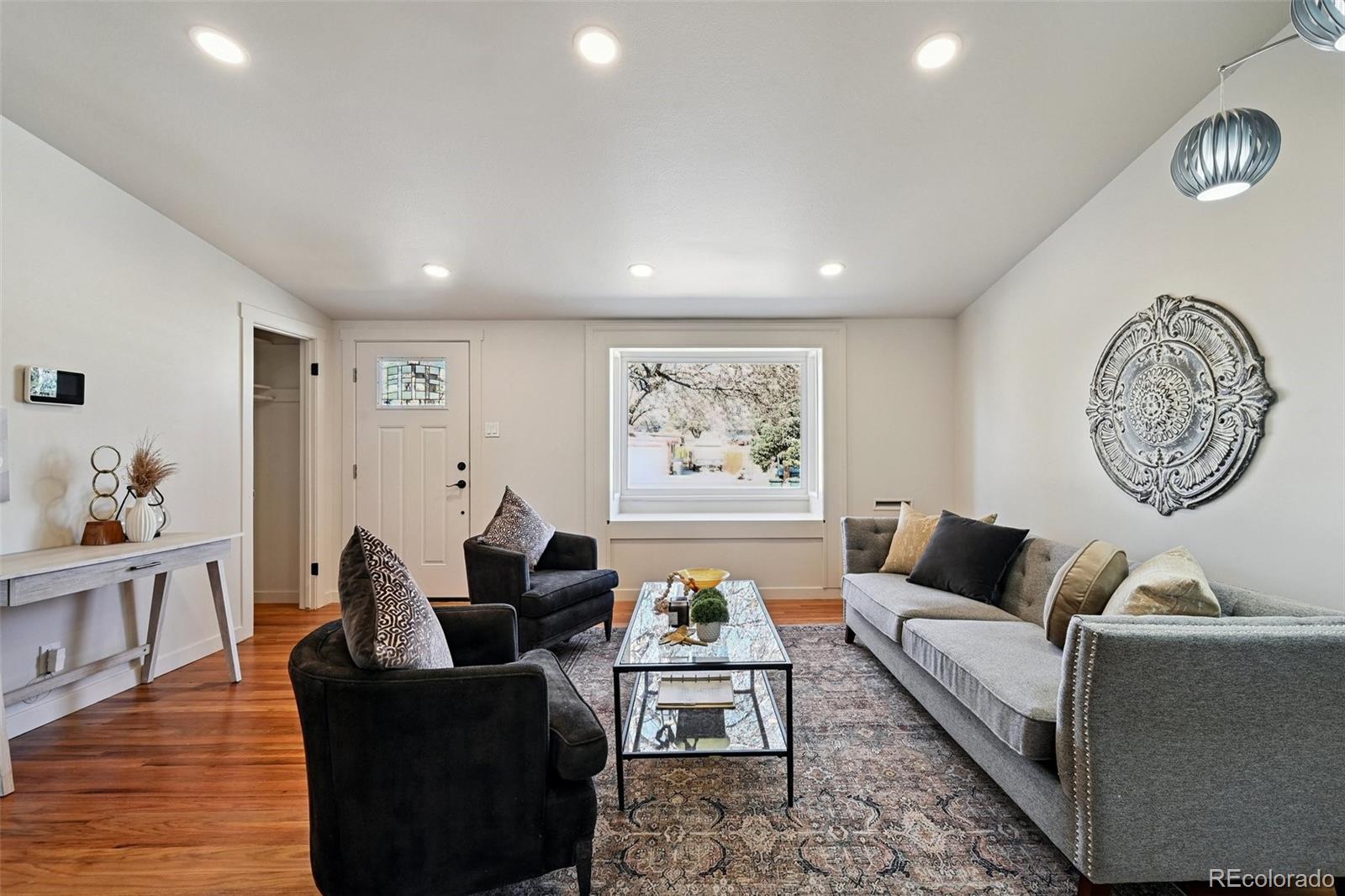 2580 Valley View Dr, Denver, CO 80221