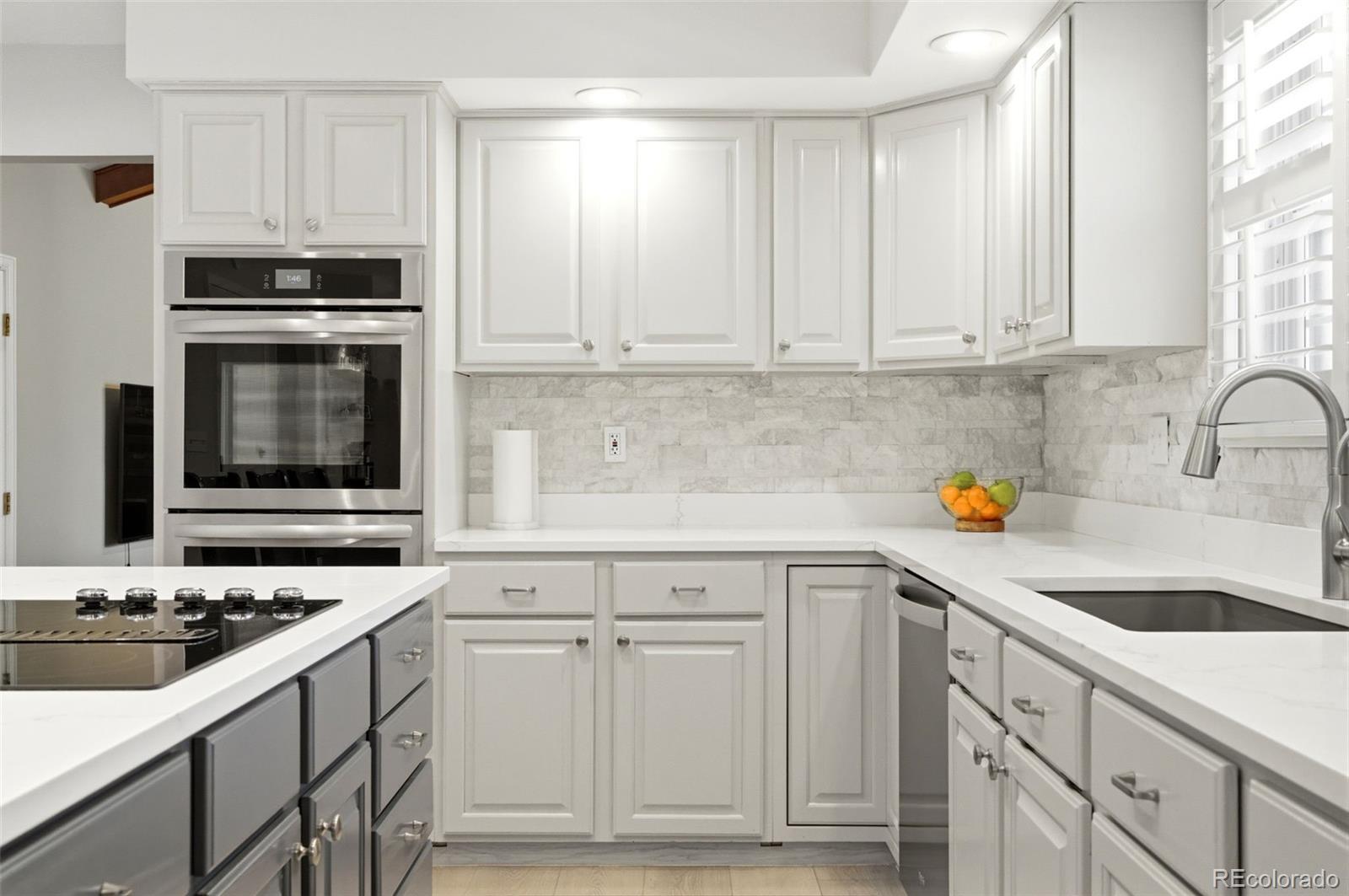 2255 Thistle Ridge Cir, Highlands Ranch, CO 80126