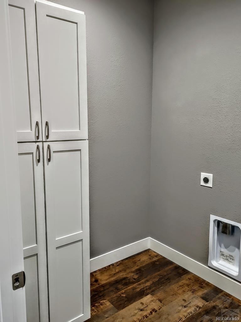 697 Cabaret Dr, Pueblo, CO 81007