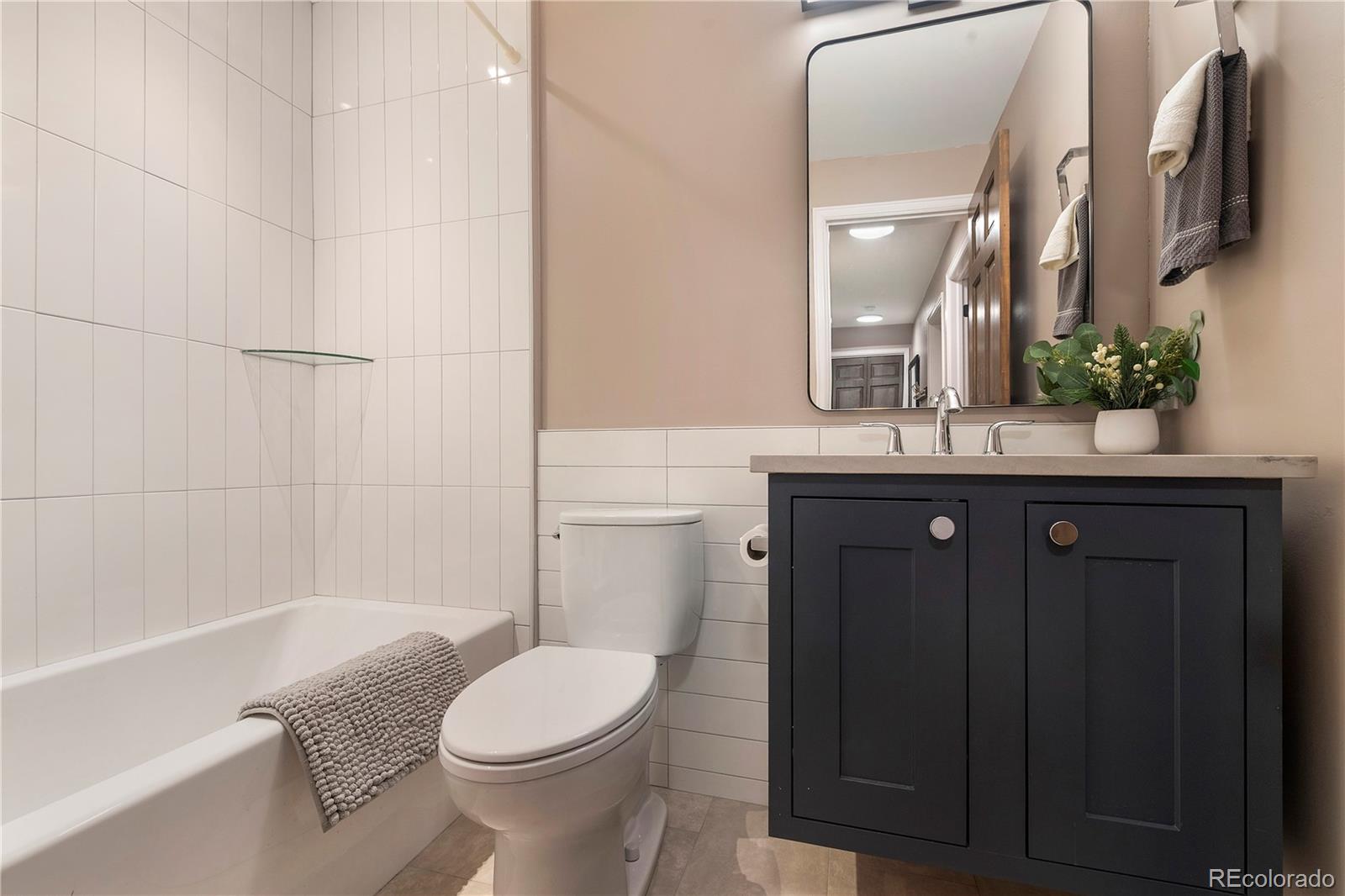 818 Broken Lance Dr, Breckenridge, CO 80424