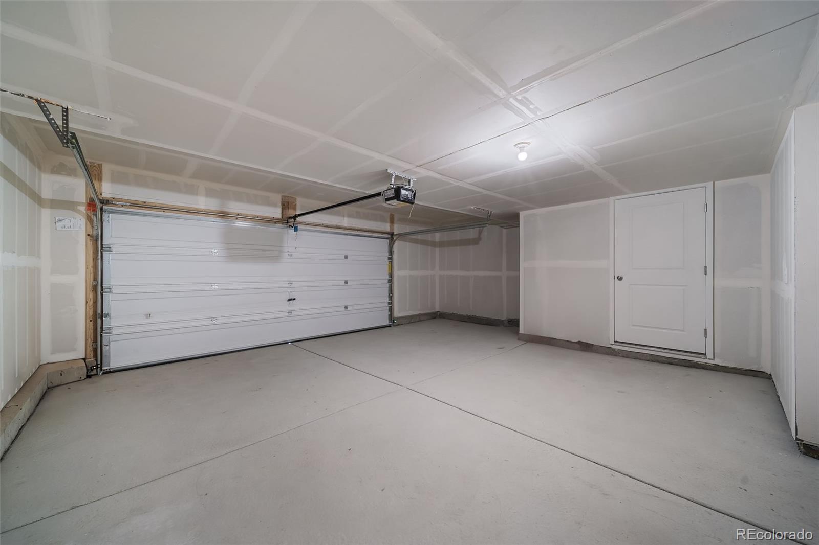 46511 Gold Prairie Dr, Bennett, CO 80102