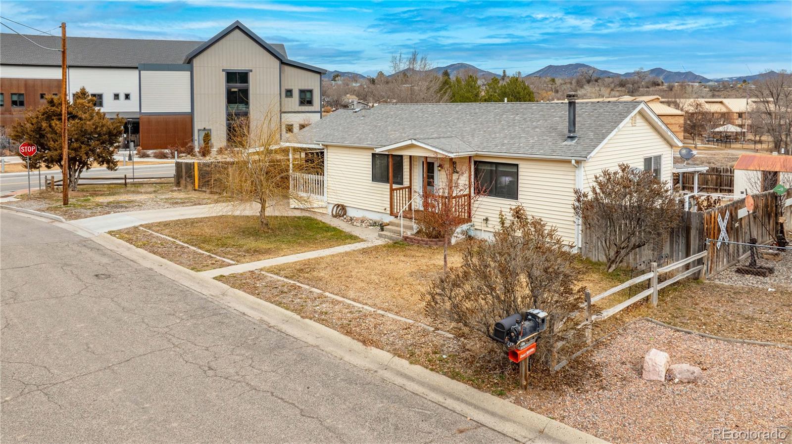 236 Ash Ave, Rifle, CO 81650