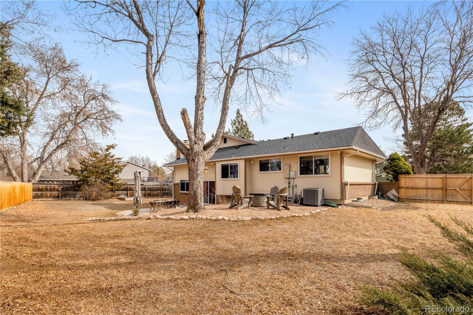 10175 W Hawaii Pl, Lakewood, CO 80232