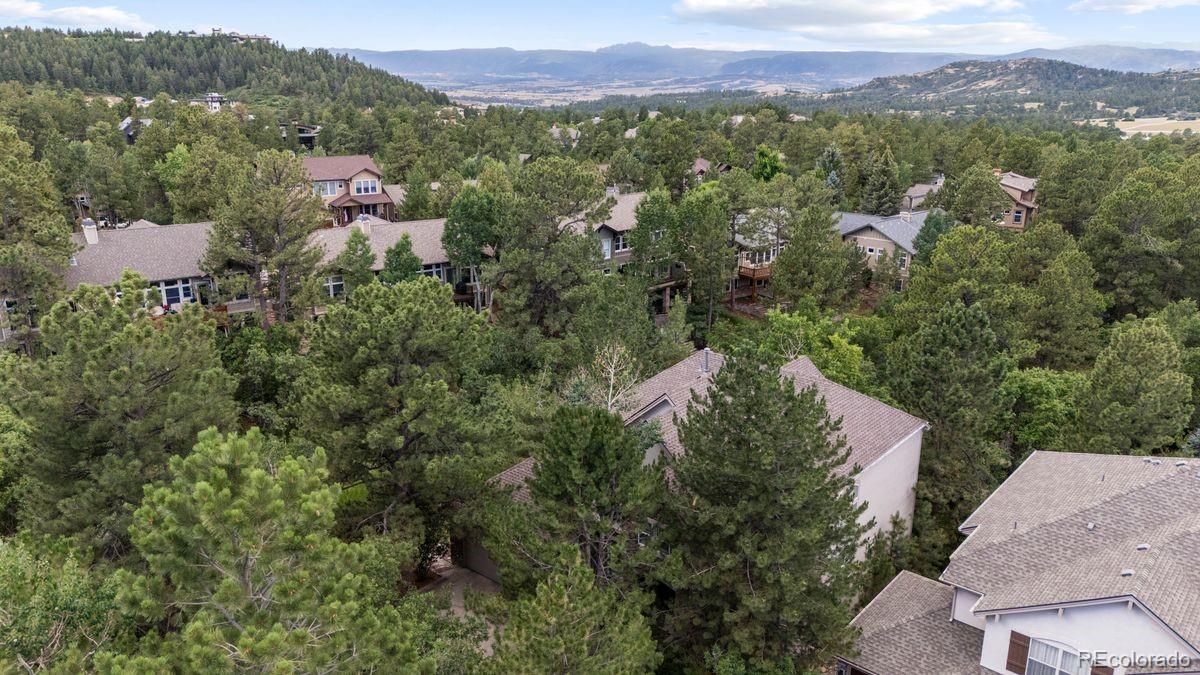906 Greenridge Ln, Castle Pines, CO 80108