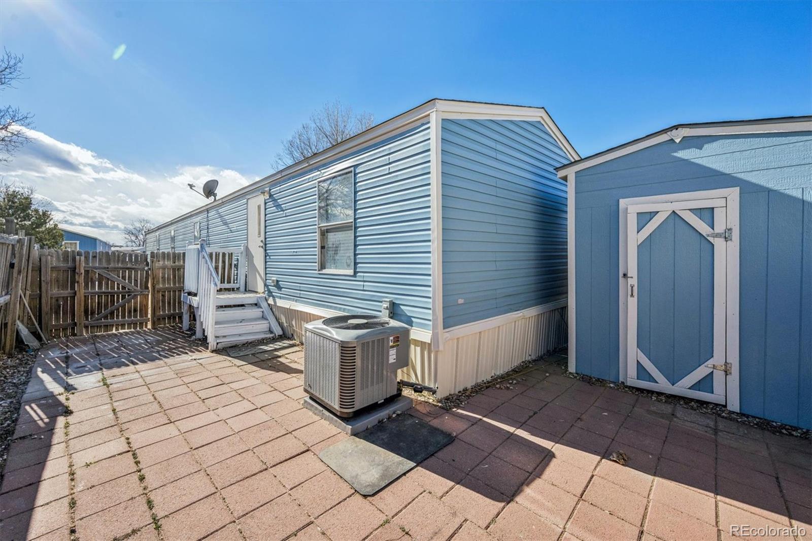 5231 Riverdale Ln Lot 270, Denver, CO 80229