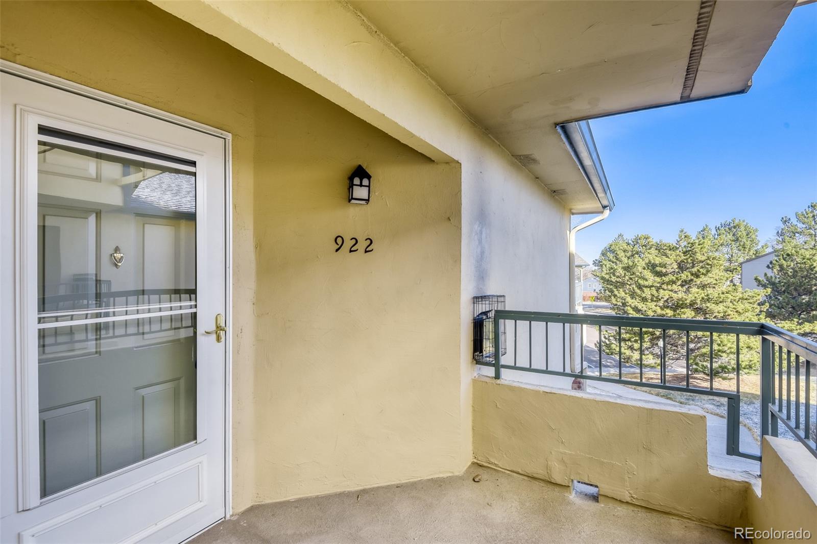 8693 E Dry Creek Rd #922, Centennial, CO 80112