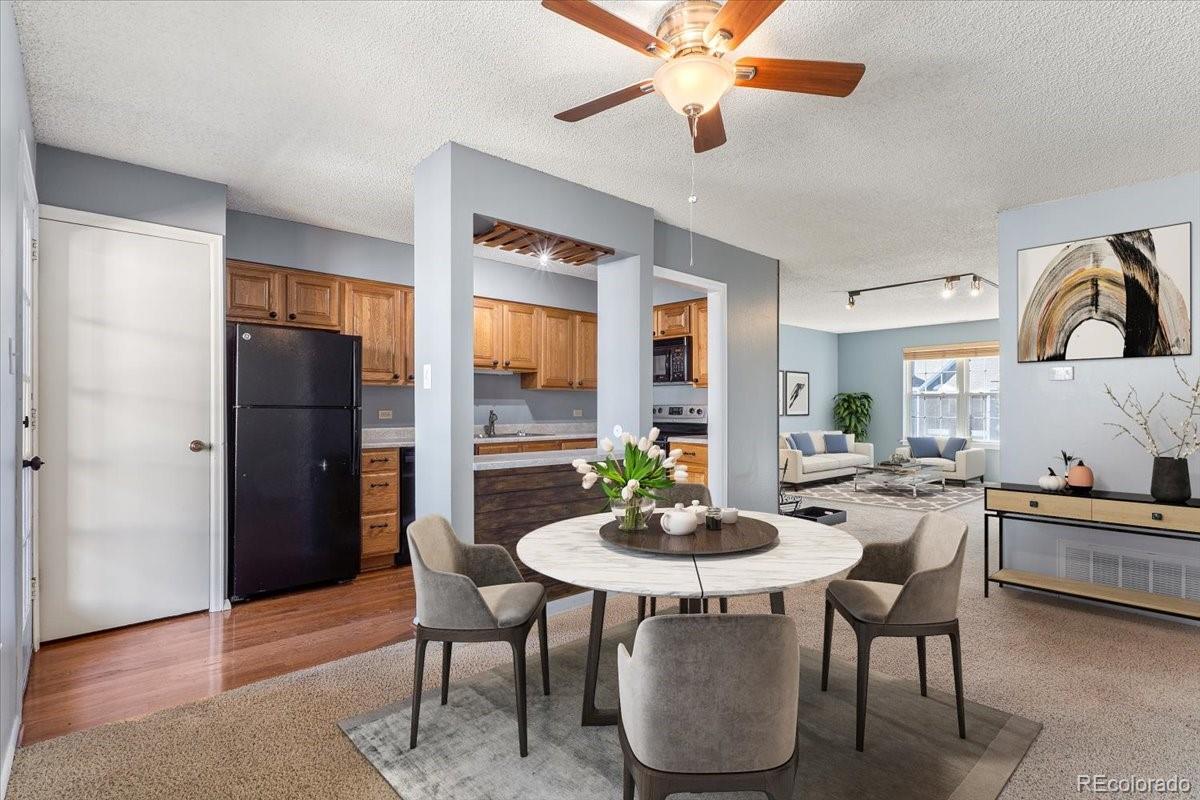 2301 E Fremont Ave #Y06, Centennial, CO 80122