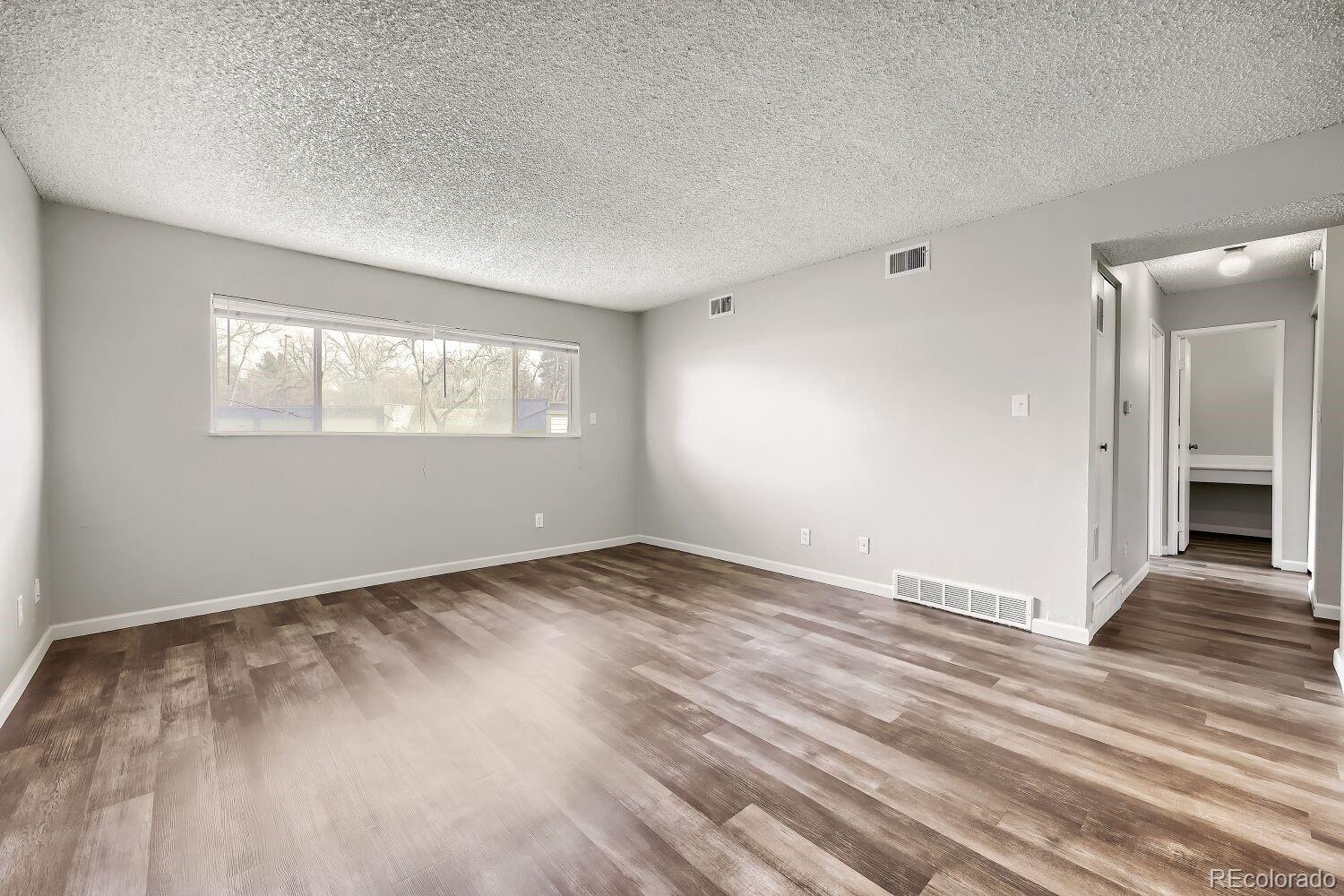 280 E Highline Cir #102, Centennial, CO 80122