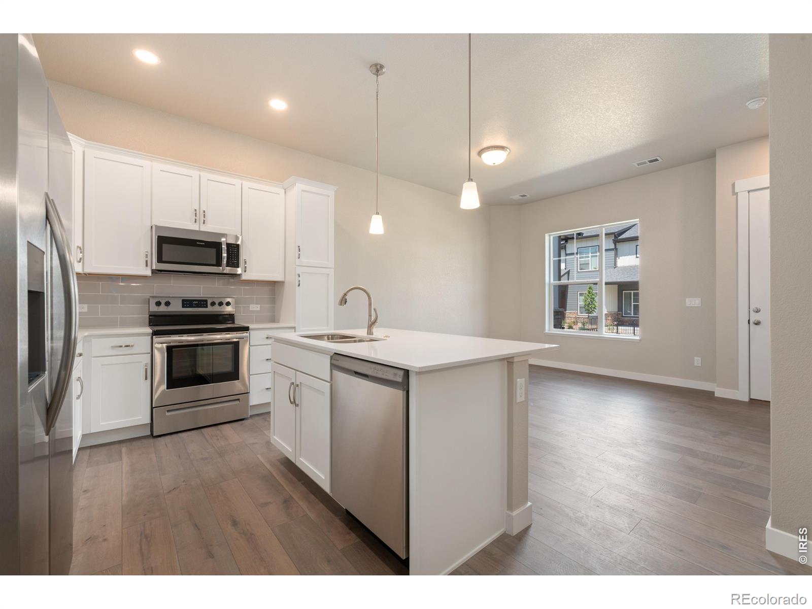 3438 Kettle Creek Dr, Loveland, CO 80538