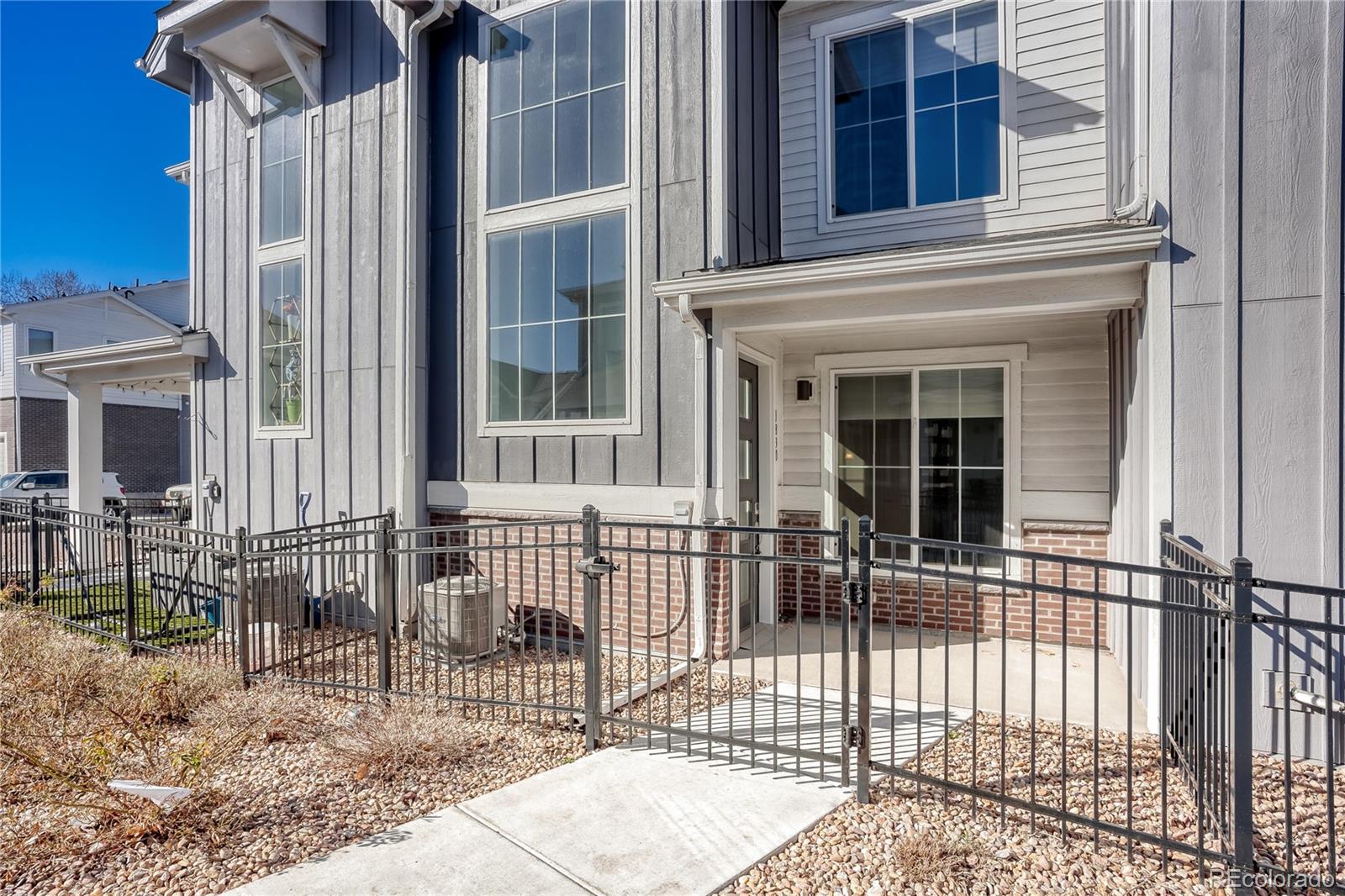 1830 S Poplar Ct, Denver, CO 80224