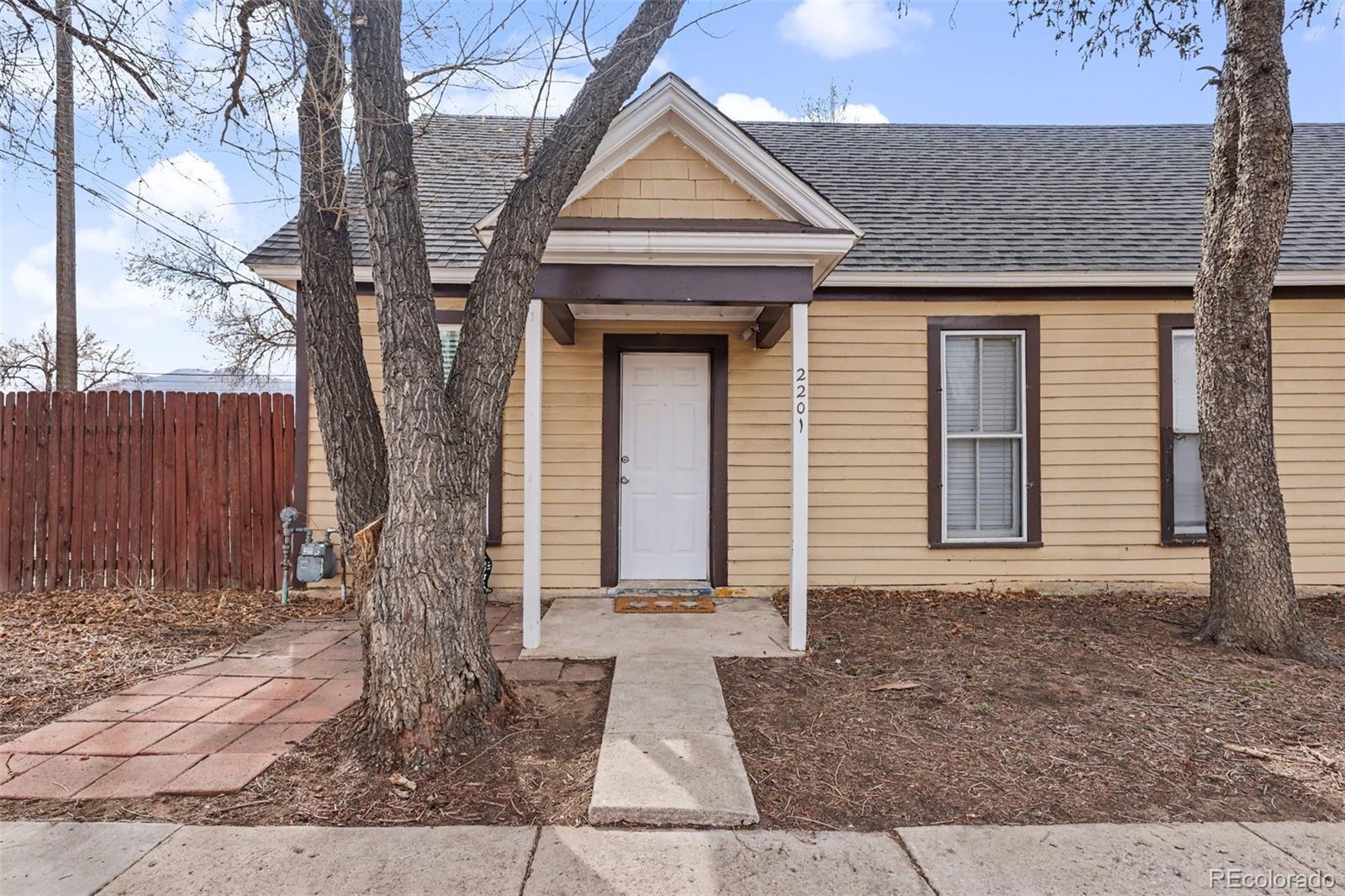 2201 W Pikes Peak Ave, Colorado Springs, CO 80904