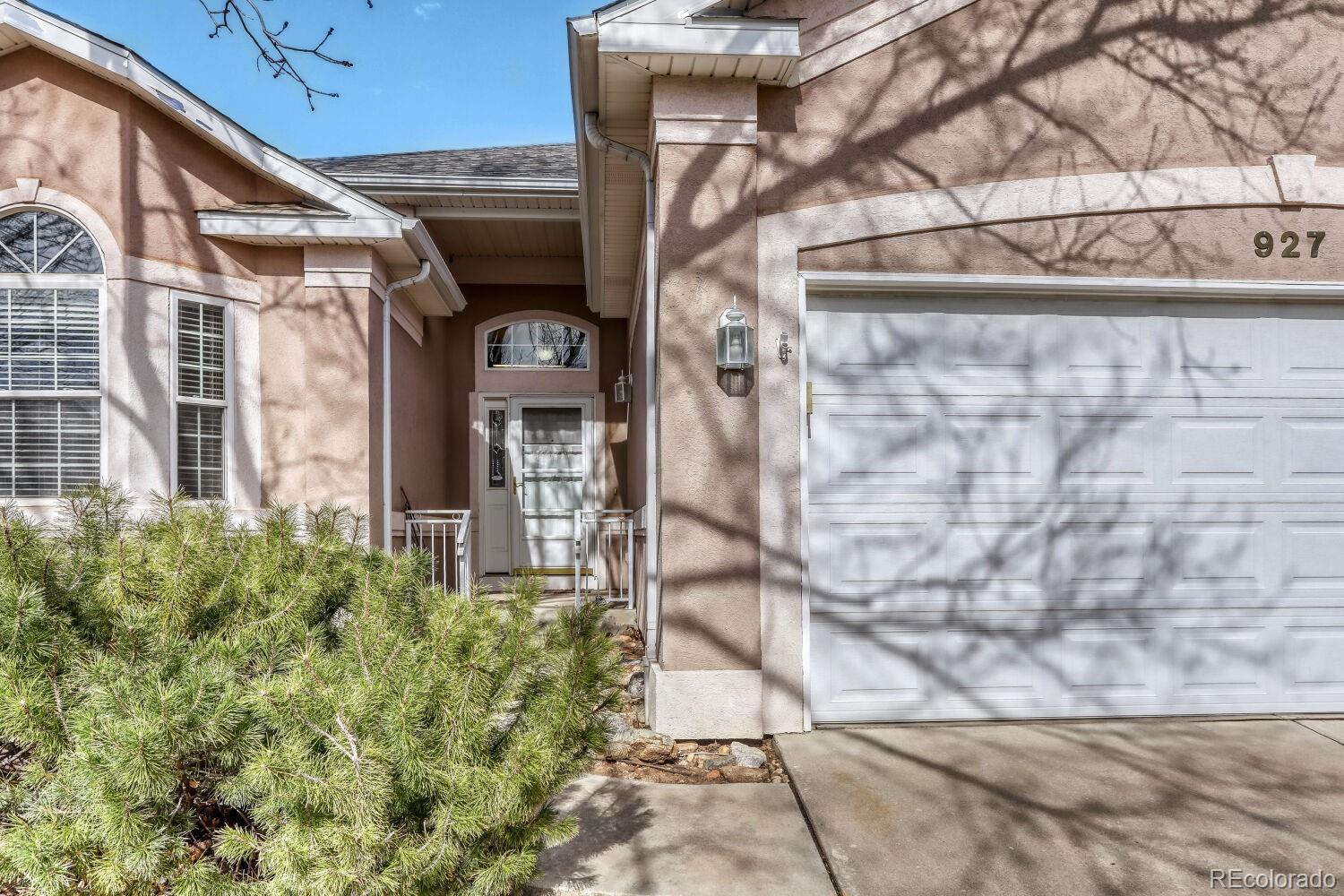 927 Champion Cir, Longmont, CO 80503