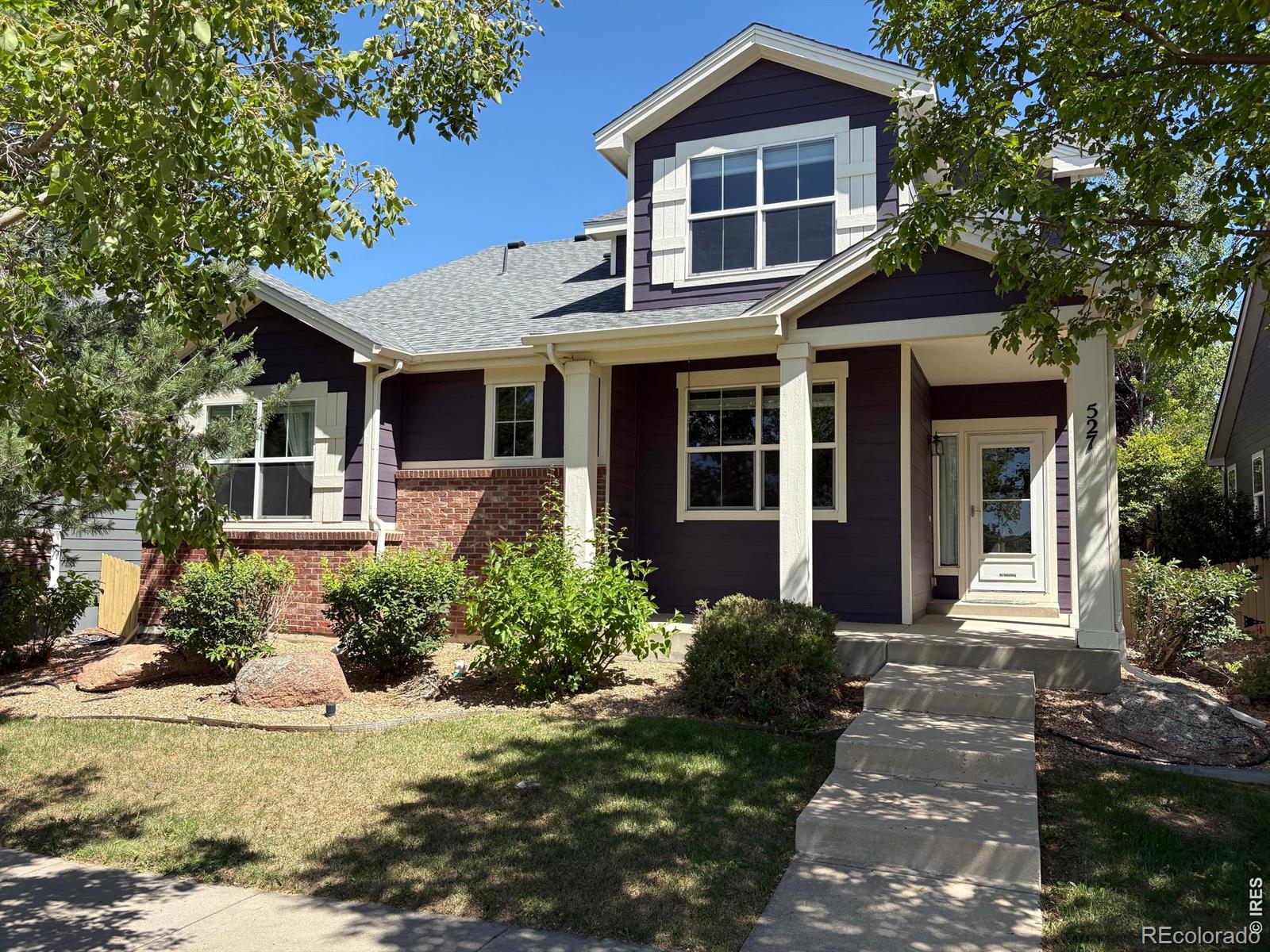 527 Deerwood Dr, Longmont, CO 80504